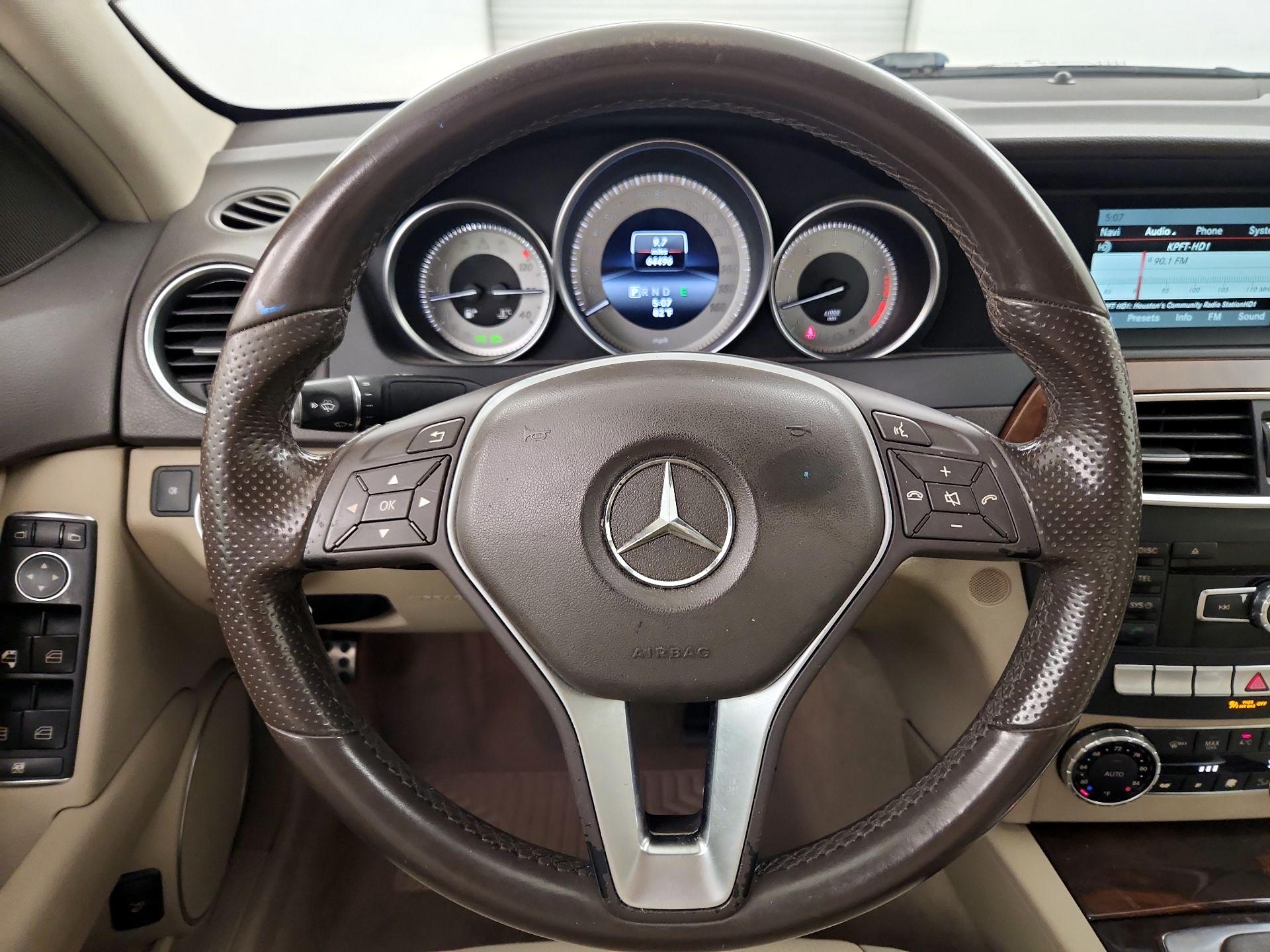 Thumbnail: 2014 Mercedes-Benz C-Class - 10