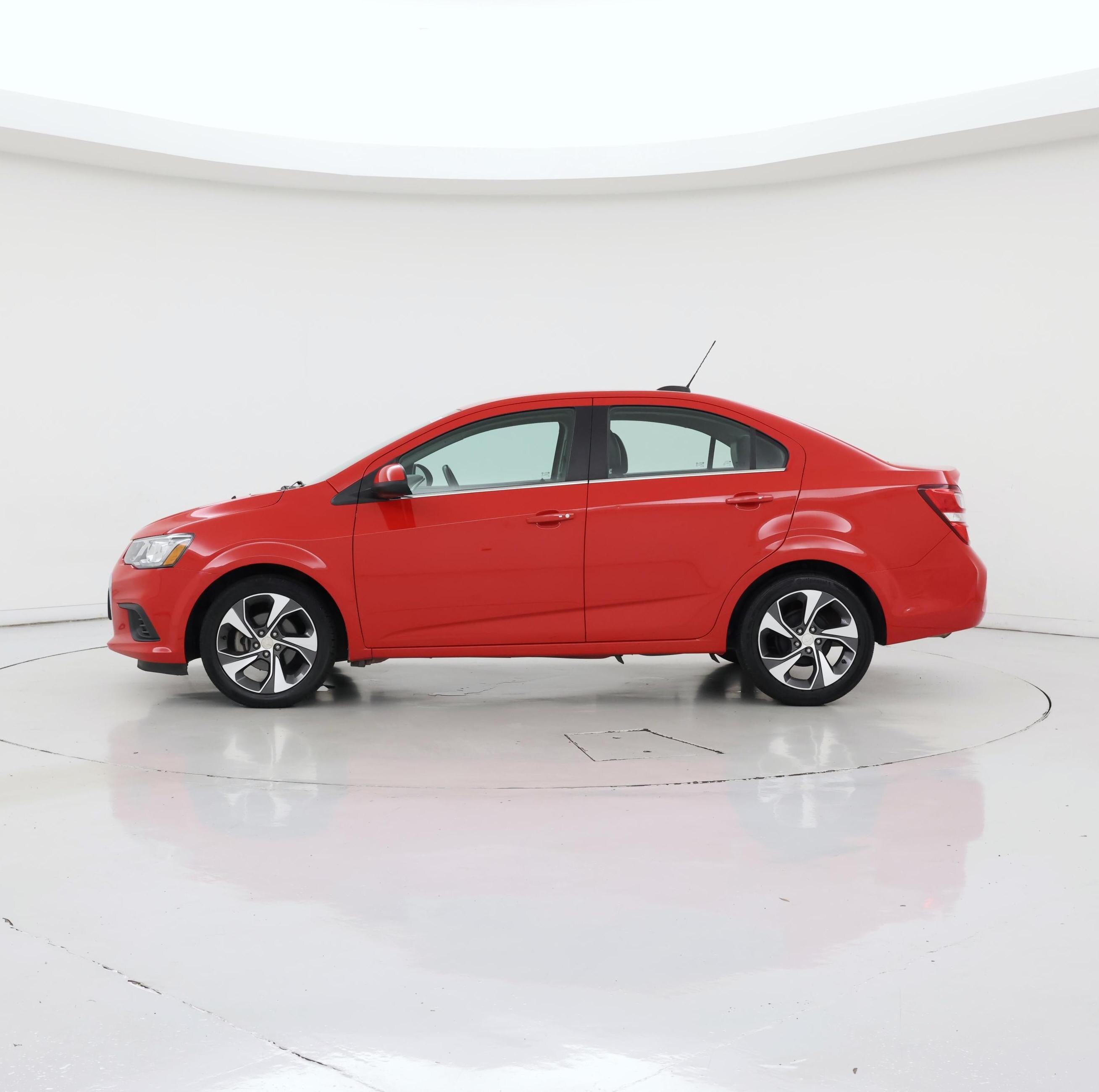 Thumbnail: 2018 Chevrolet Sonic - 3