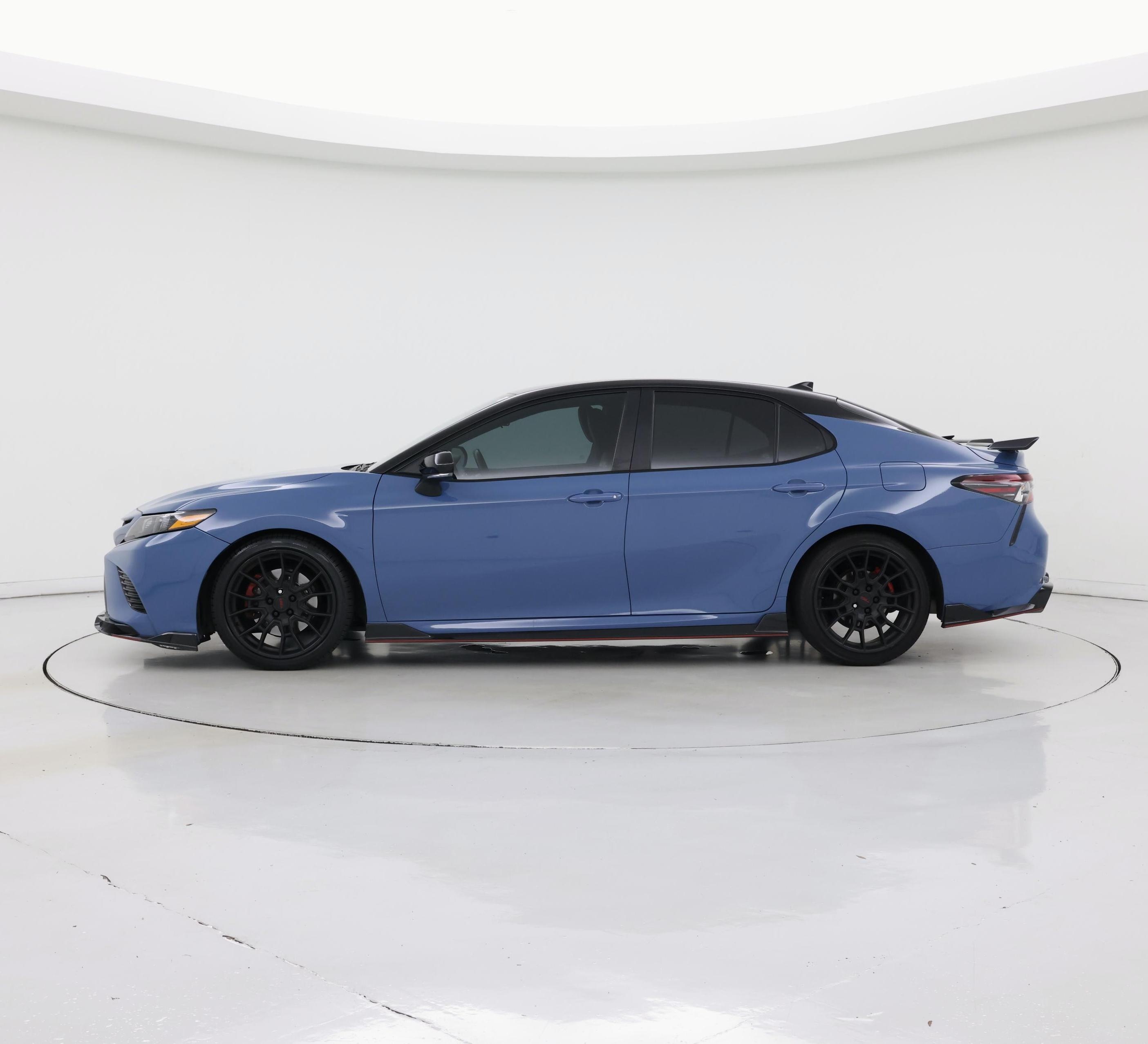 Thumbnail: 2022 Toyota Camry - 3