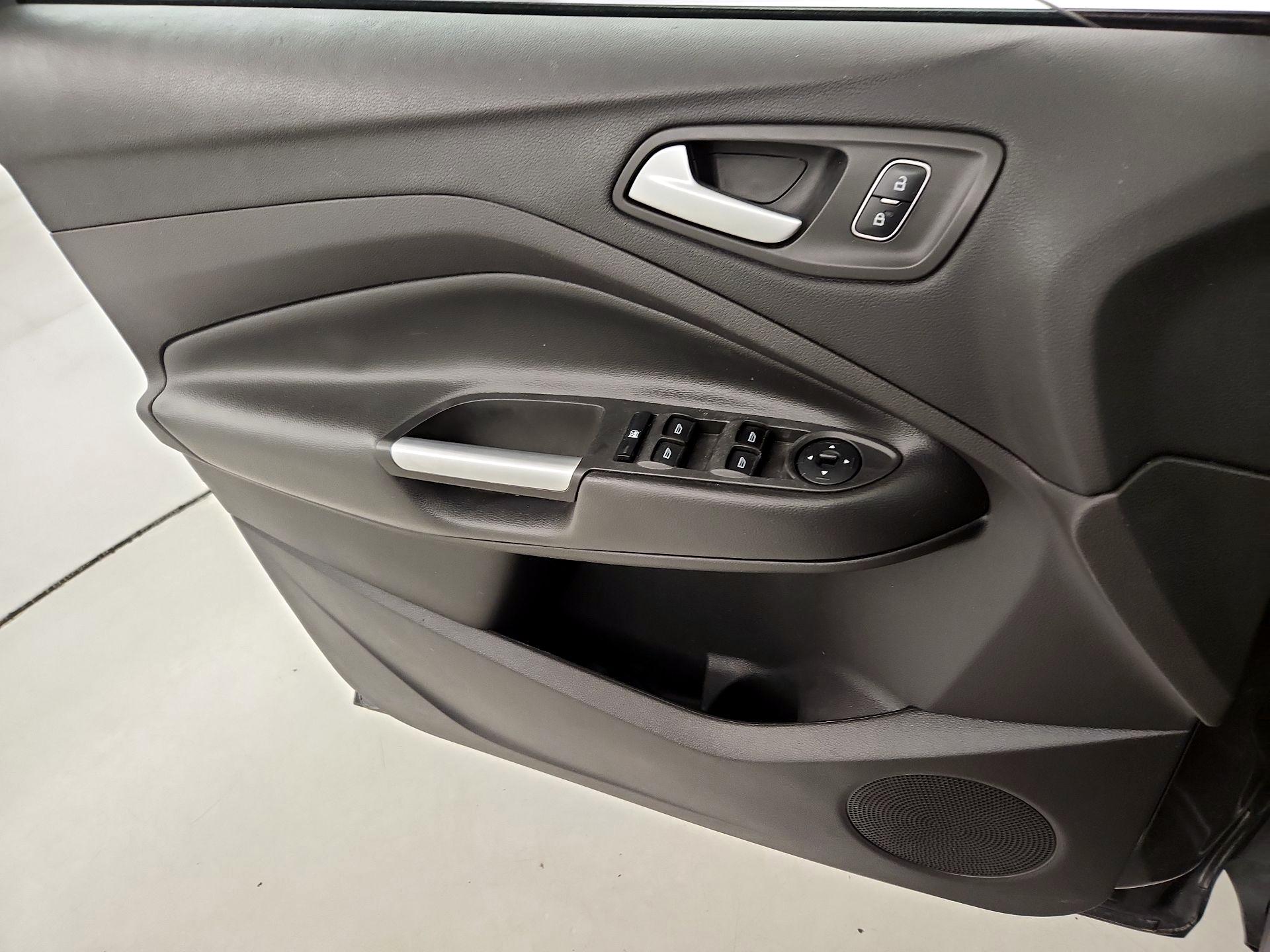 Thumbnail: 2017 Ford Escape - 12