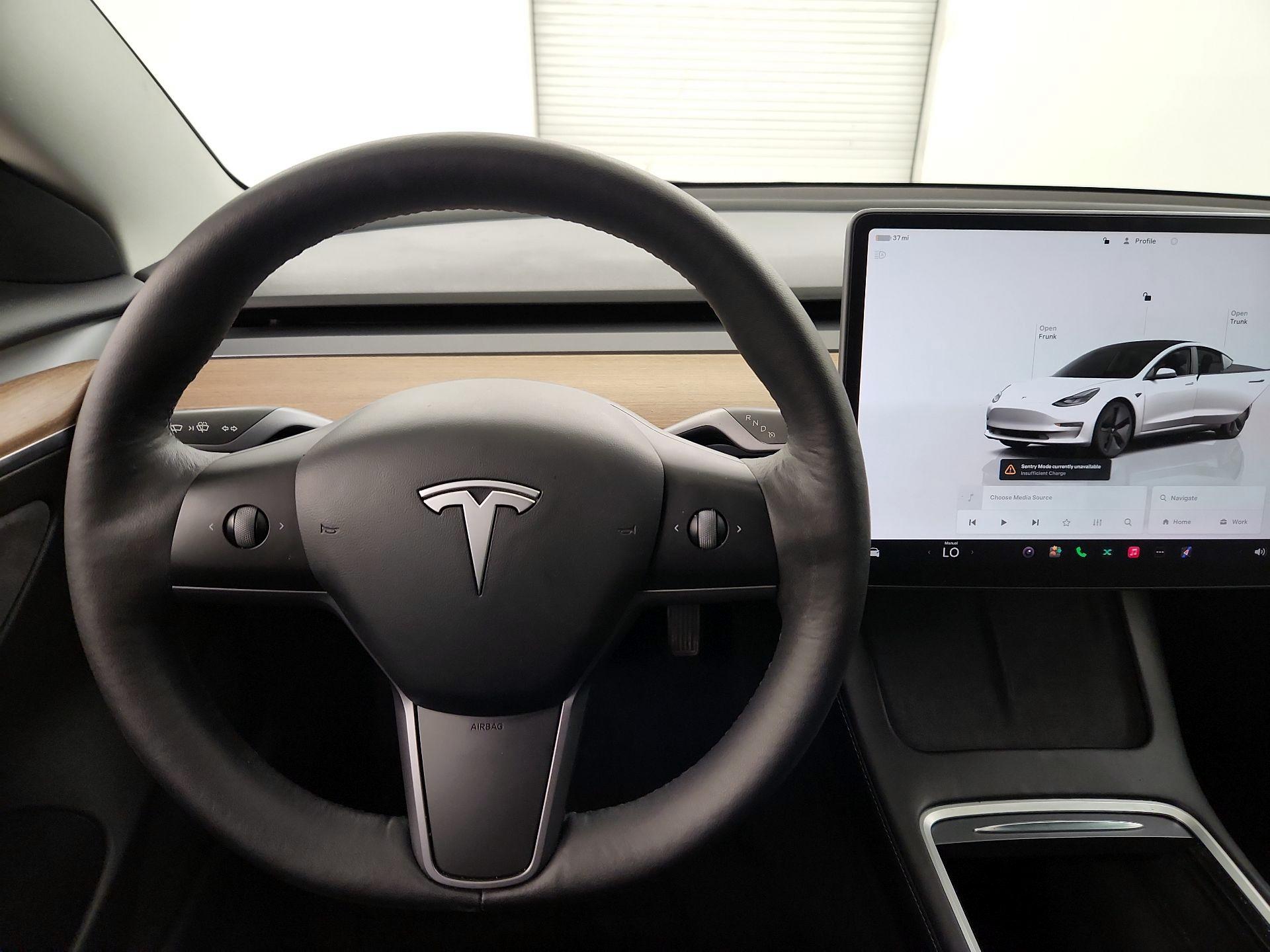 Thumbnail: 2022 Tesla Model 3 - 10