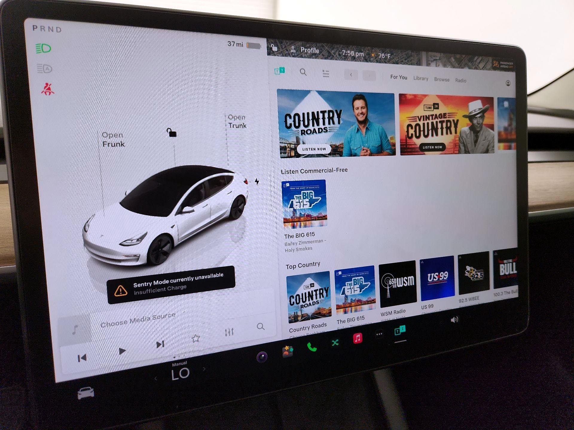 Thumbnail: 2022 Tesla Model 3 - 16