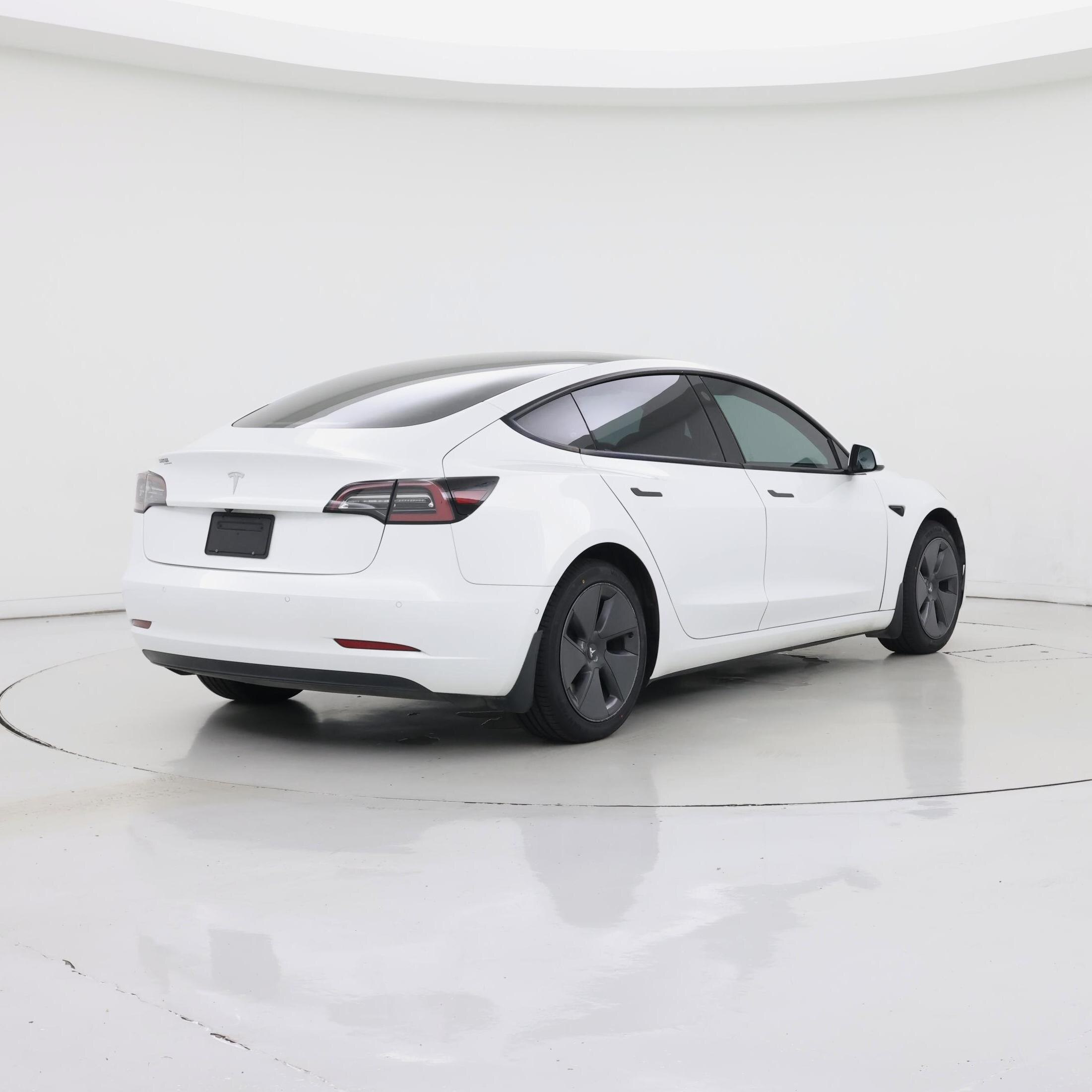 Thumbnail: 2022 Tesla Model 3 - 8