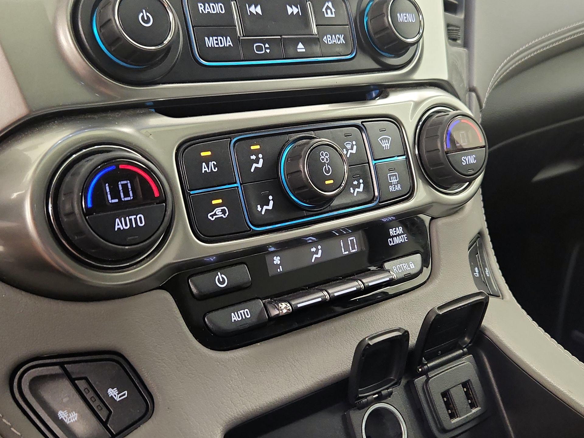 Thumbnail: 2019 Chevrolet Tahoe - 17