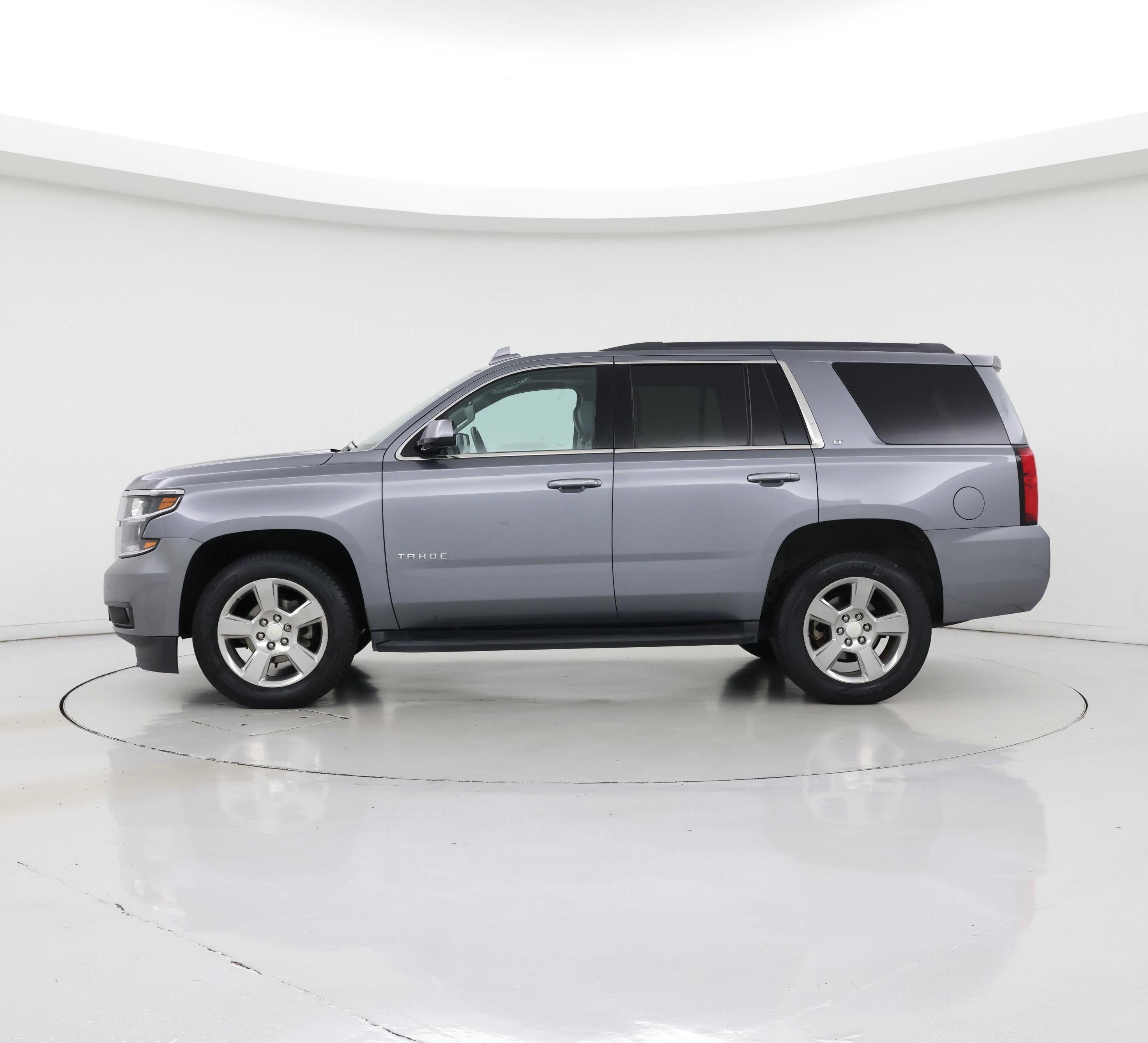 Thumbnail: 2019 Chevrolet Tahoe - 3