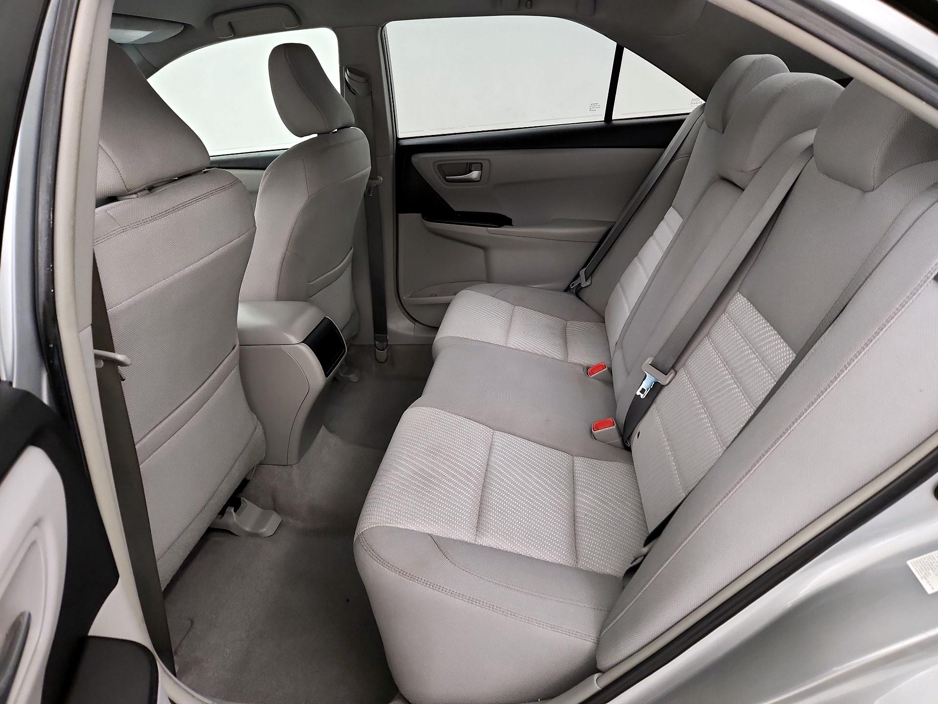 Thumbnail: 2016 Toyota Camry - 19