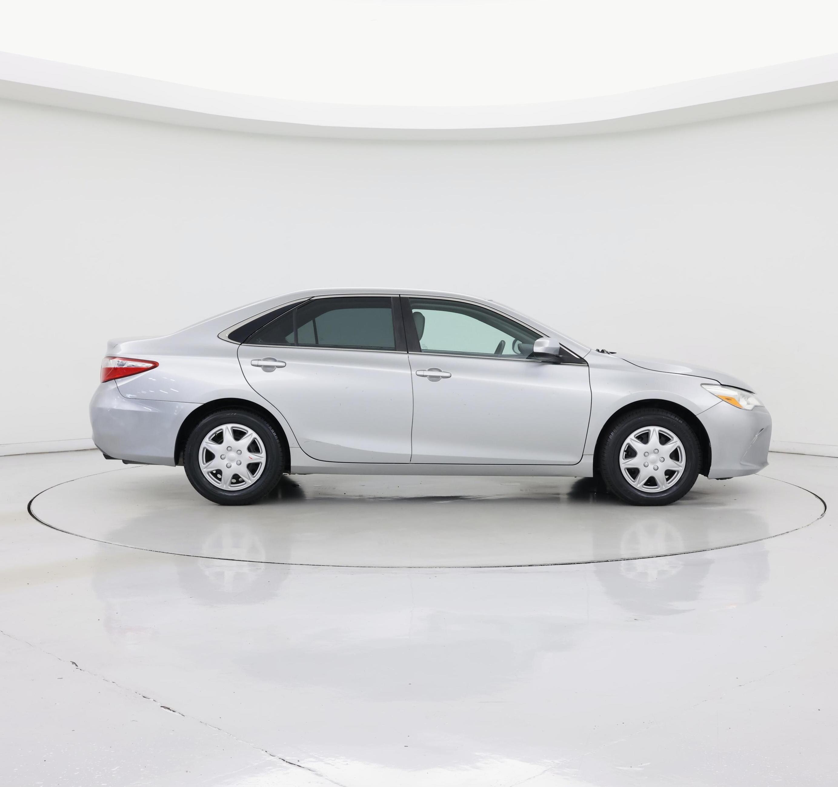 Thumbnail: 2016 Toyota Camry - 7