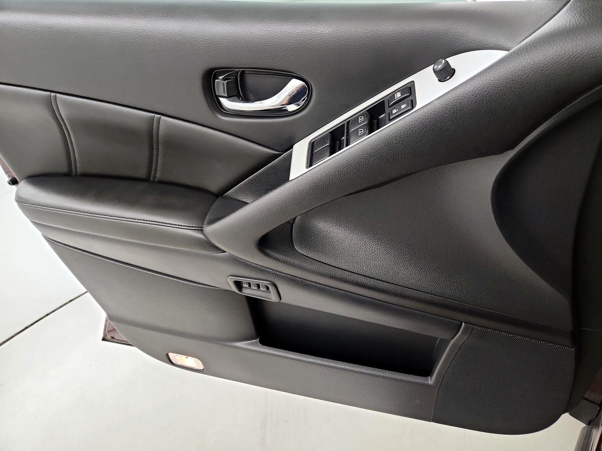 Thumbnail: 2014 Nissan Murano - 12