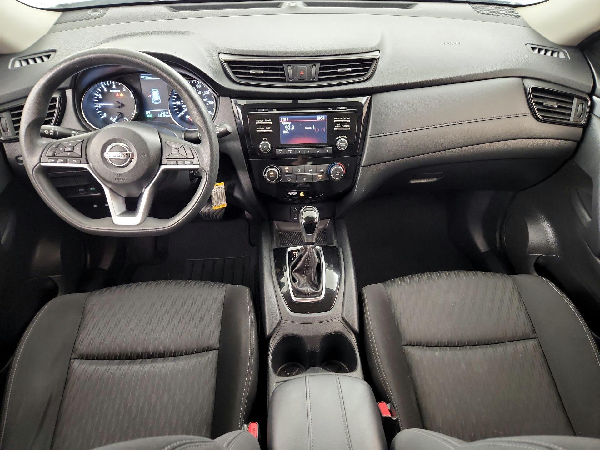 Thumbnail: 2017 Nissan Rogue - 9