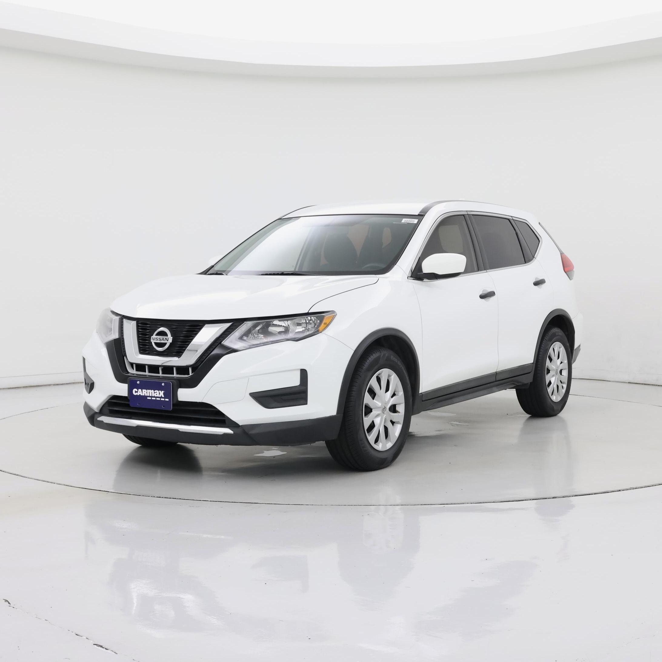 Thumbnail: 2017 Nissan Rogue - 4