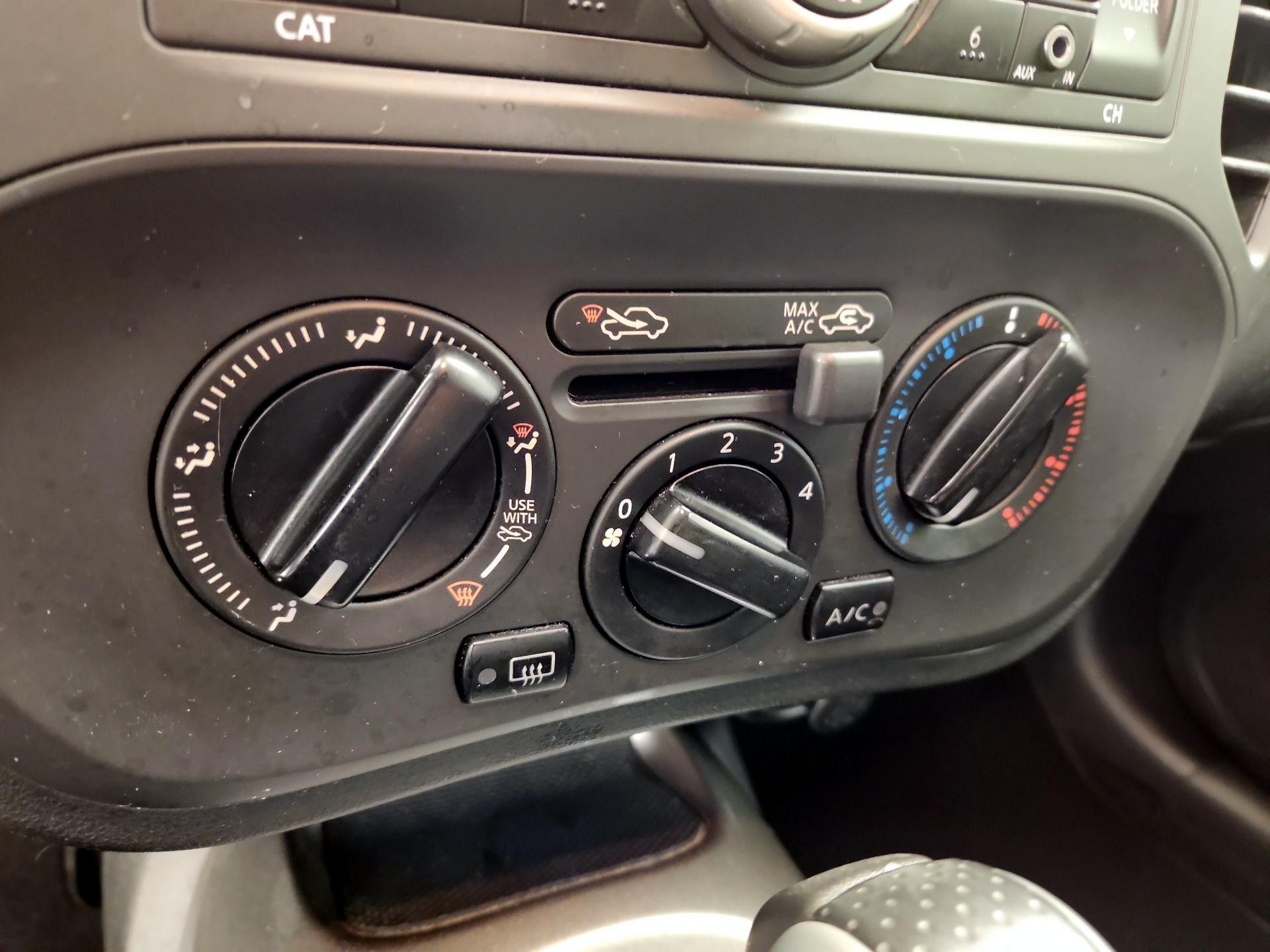 Thumbnail: 2014 Nissan Juke - 15