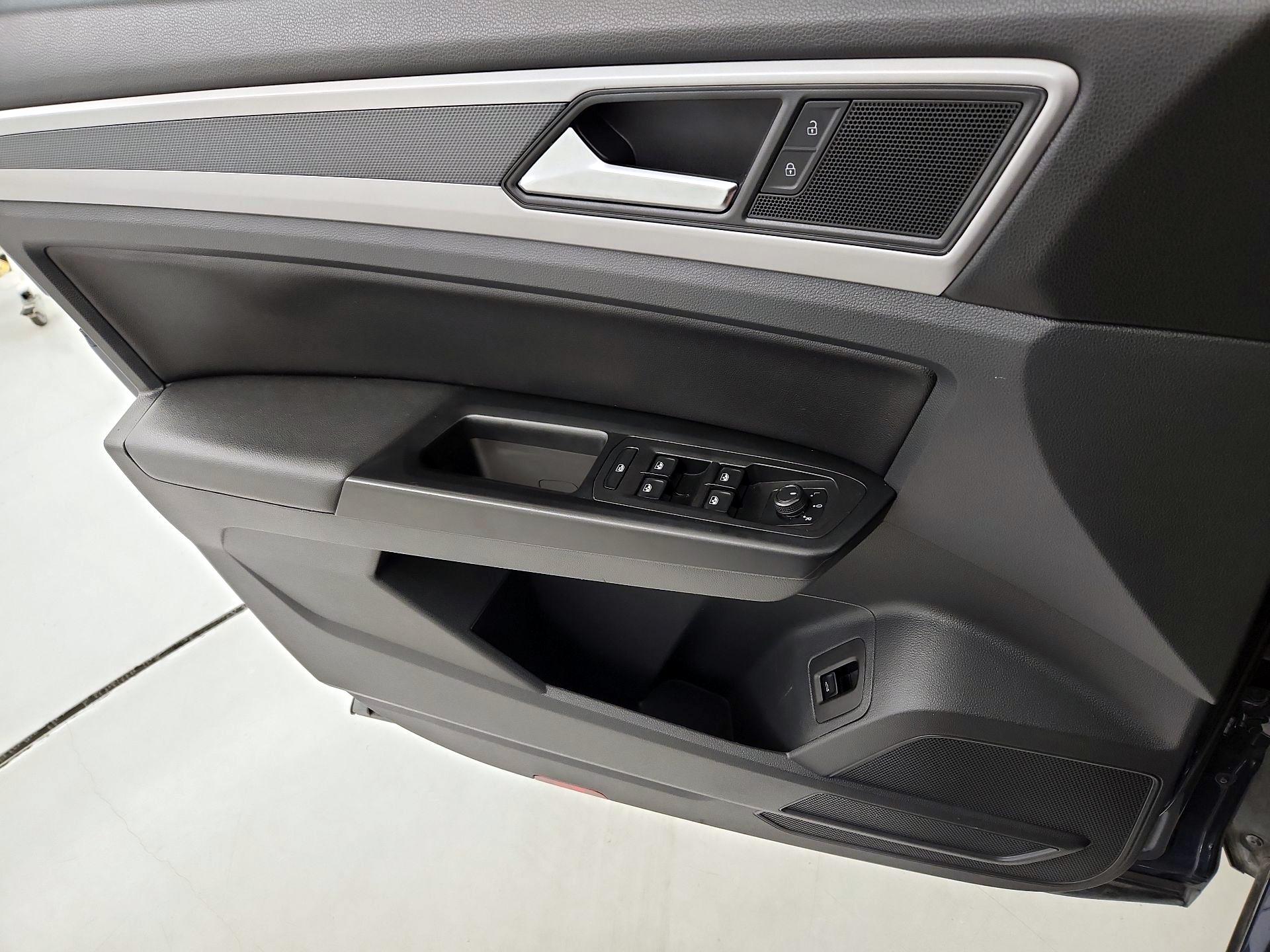 Thumbnail: 2021 Volkswagen Atlas - 12