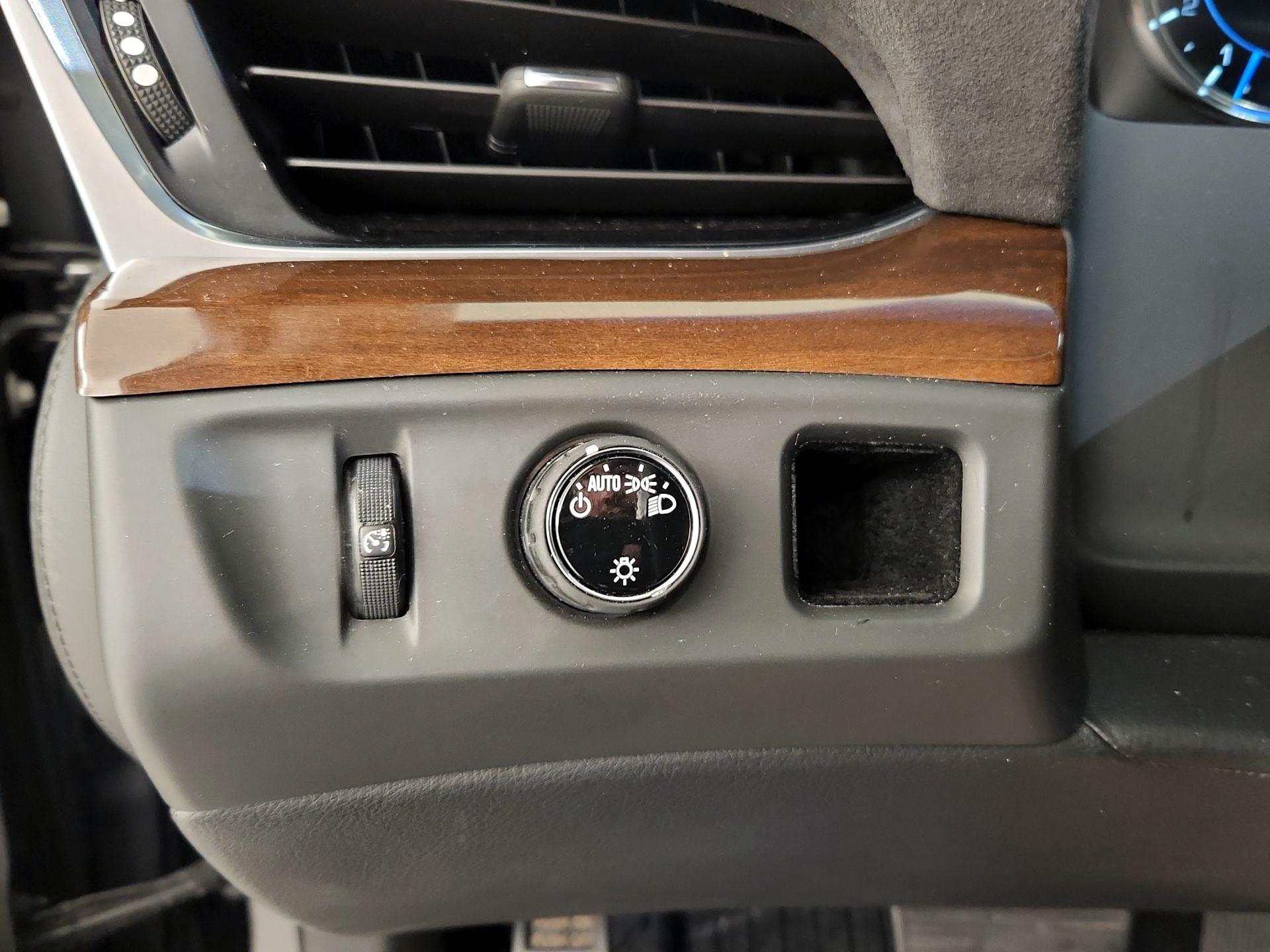 Thumbnail: 2020 Cadillac Escalade - 13