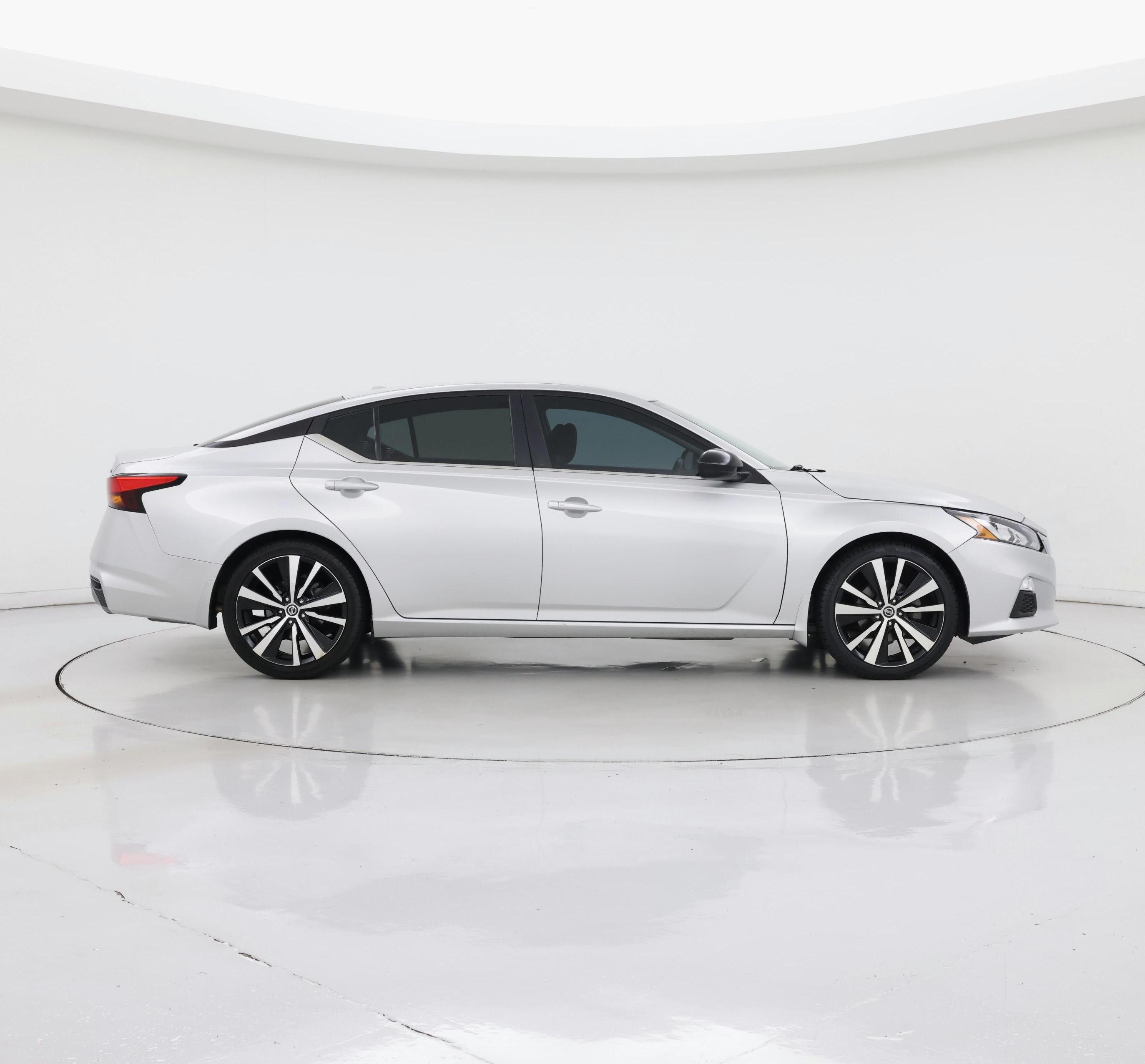 Thumbnail: 2020 Nissan Altima - 7