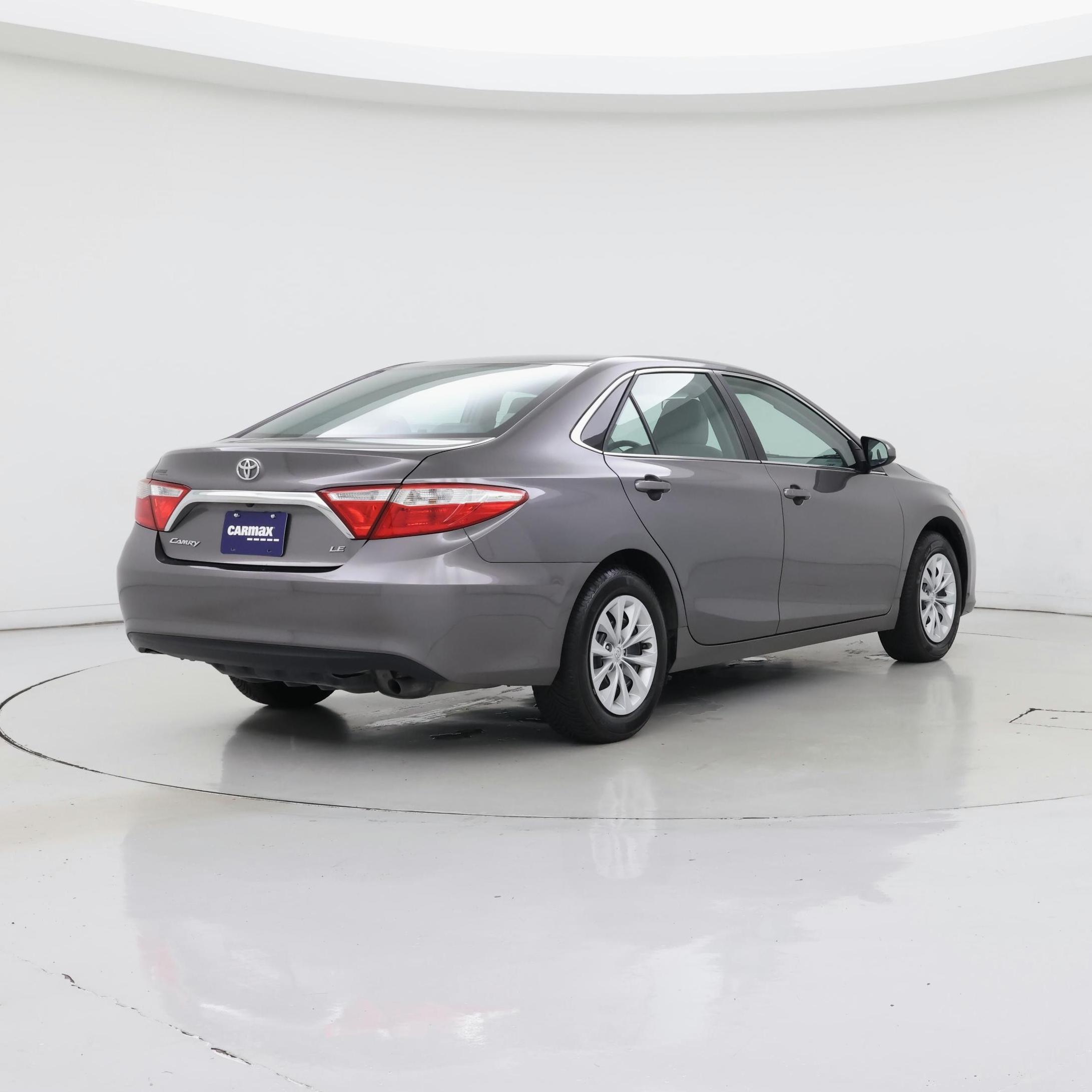 Thumbnail: 2017 Toyota Camry - 8
