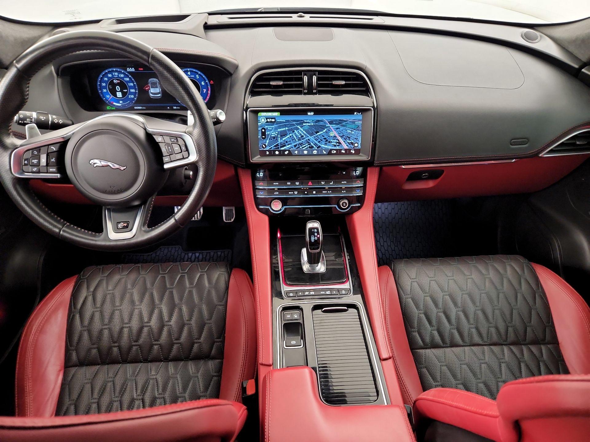 Thumbnail: 2020 Jaguar F-Pace - 9