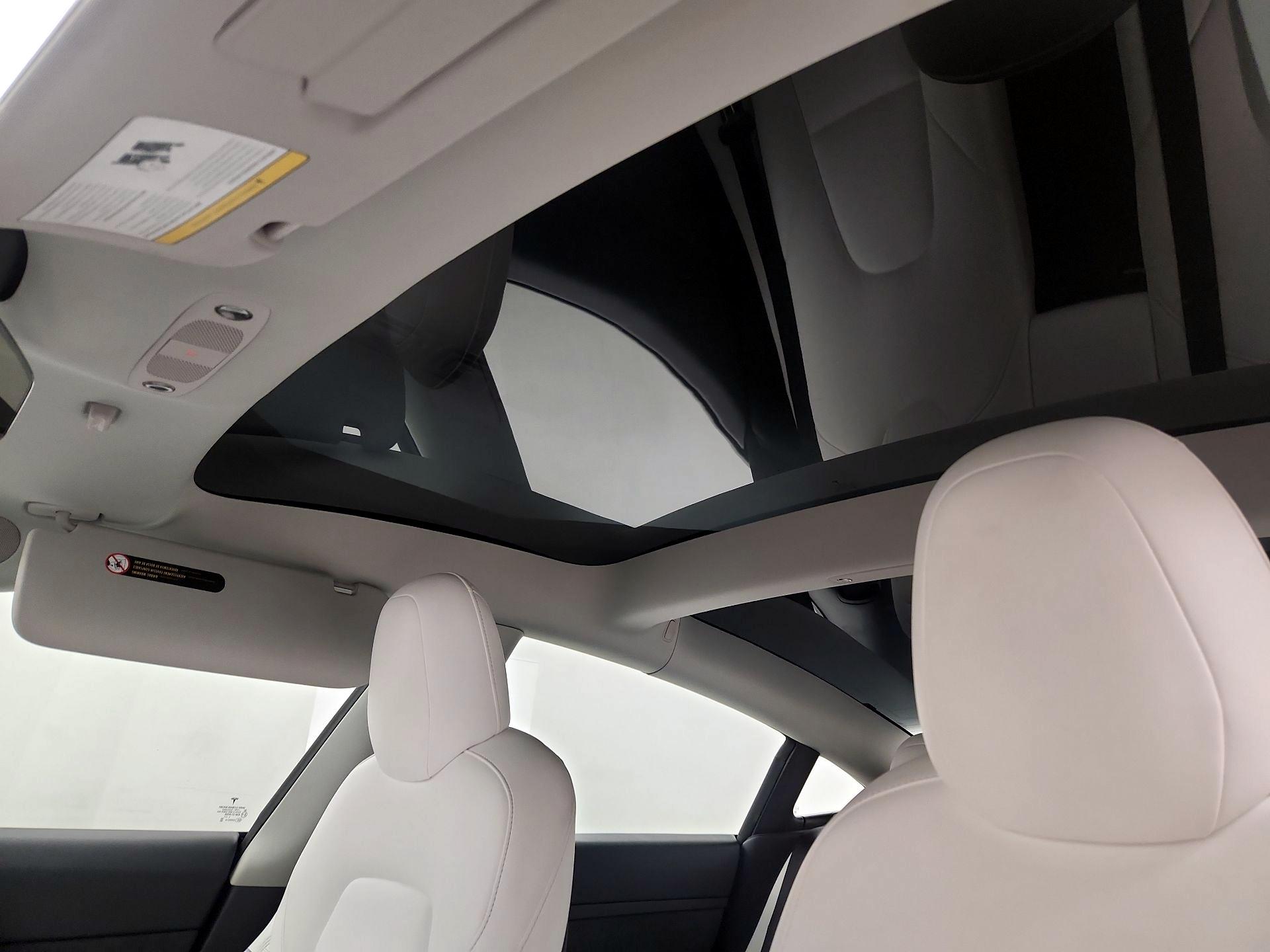 Thumbnail: 2022 Tesla Model 3 - 20
