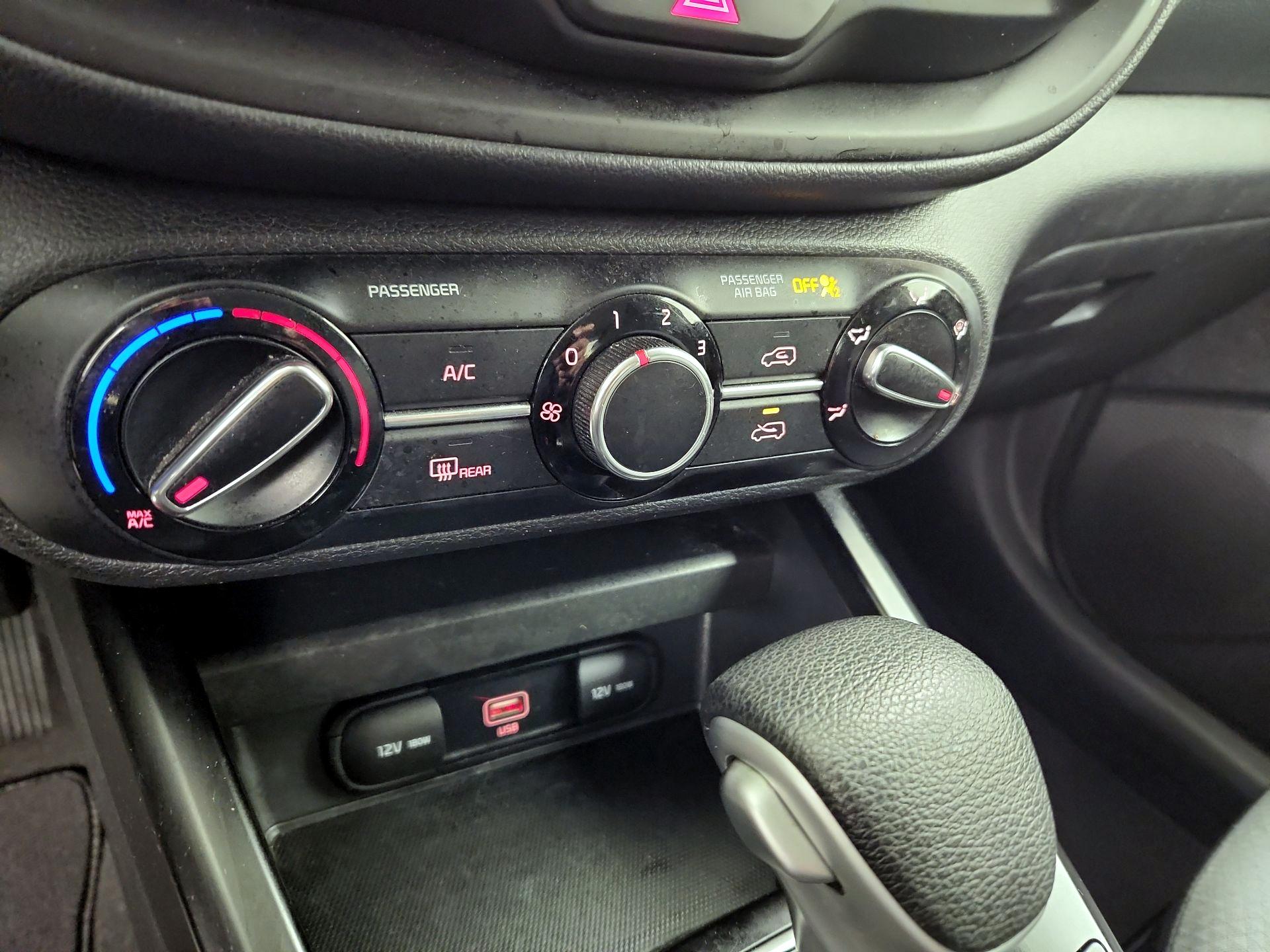 Thumbnail: 2022 Kia Soul - 16