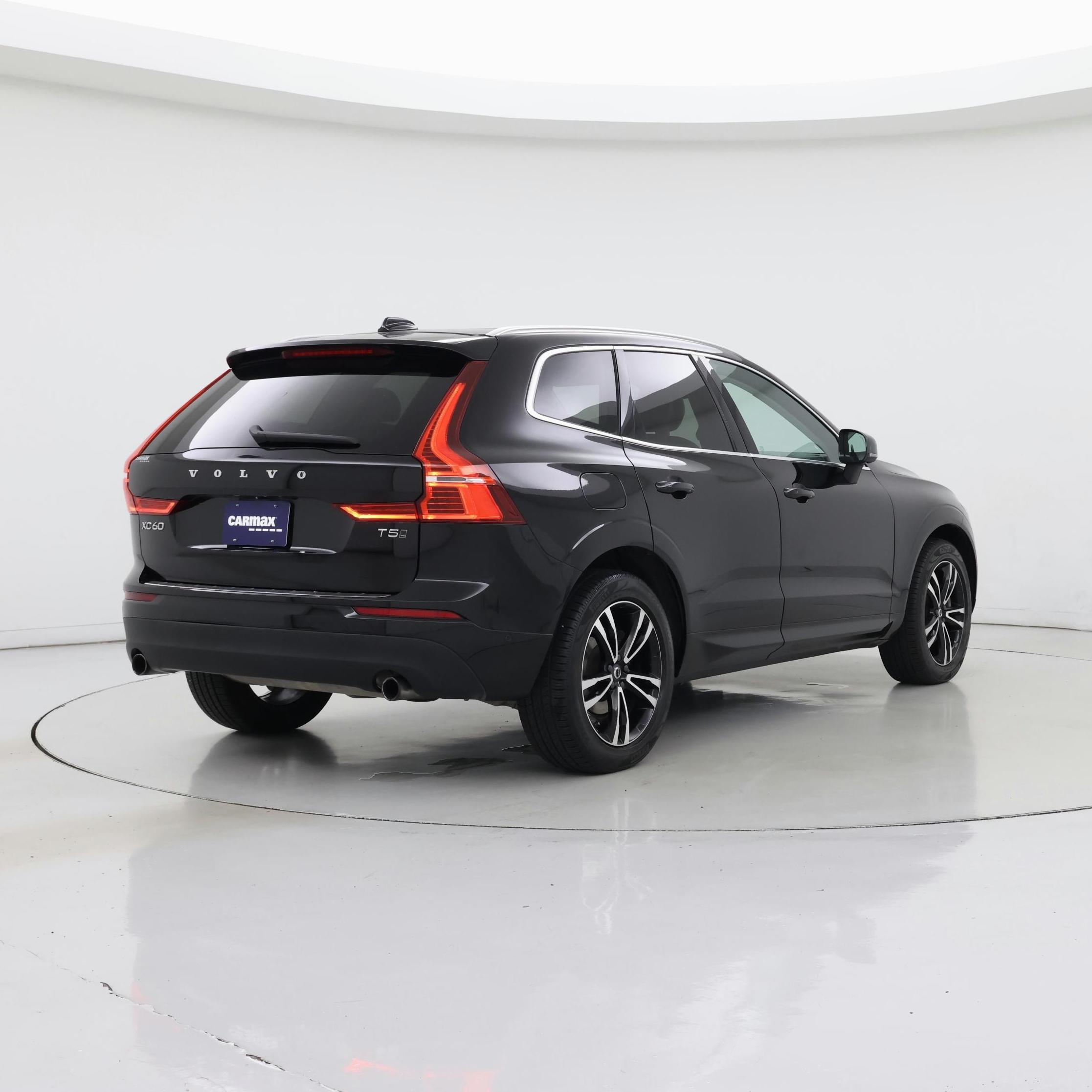 Thumbnail: 2018 Volvo XC60 - 8