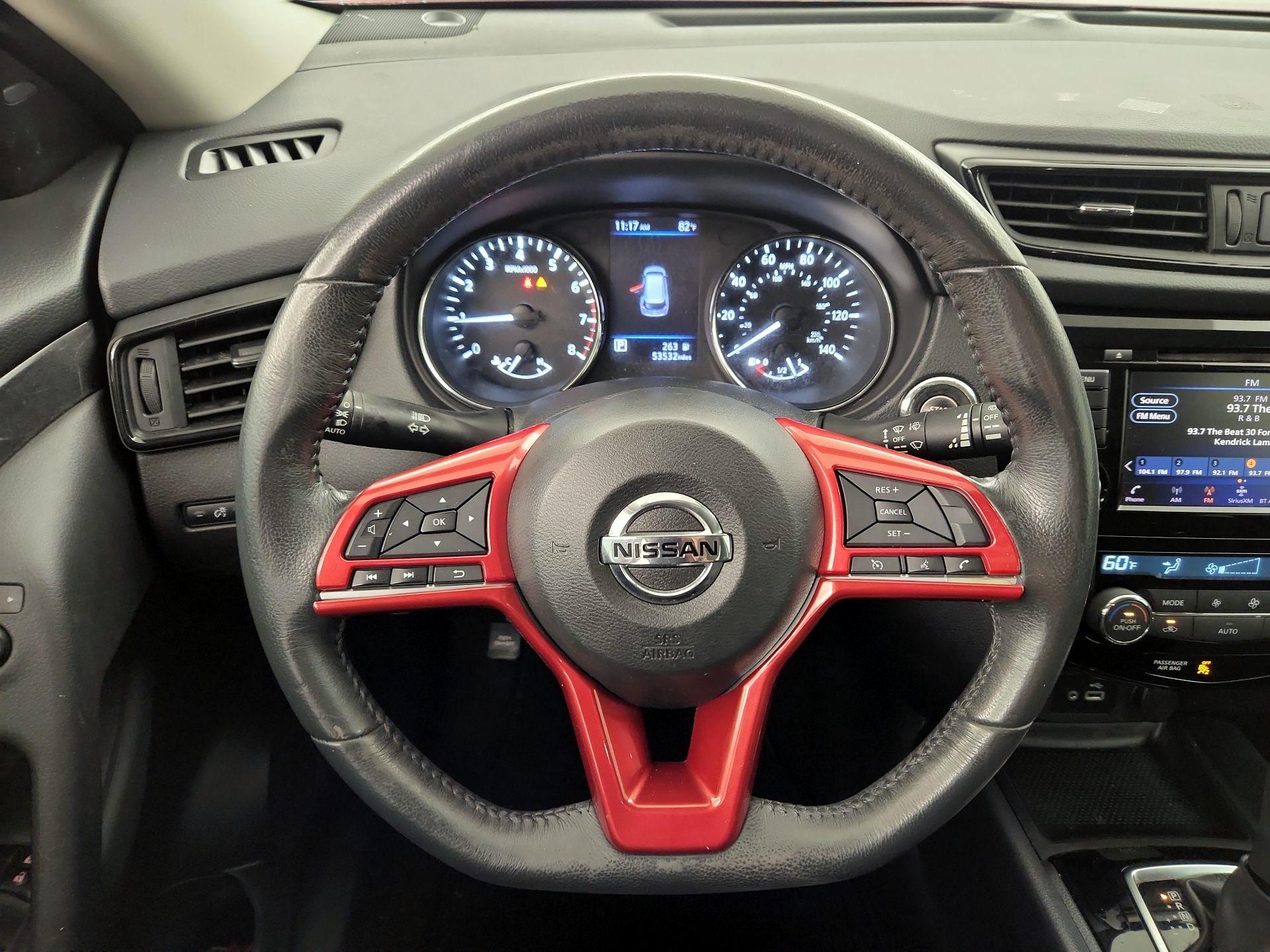 Thumbnail: 2018 Nissan Rogue - 10