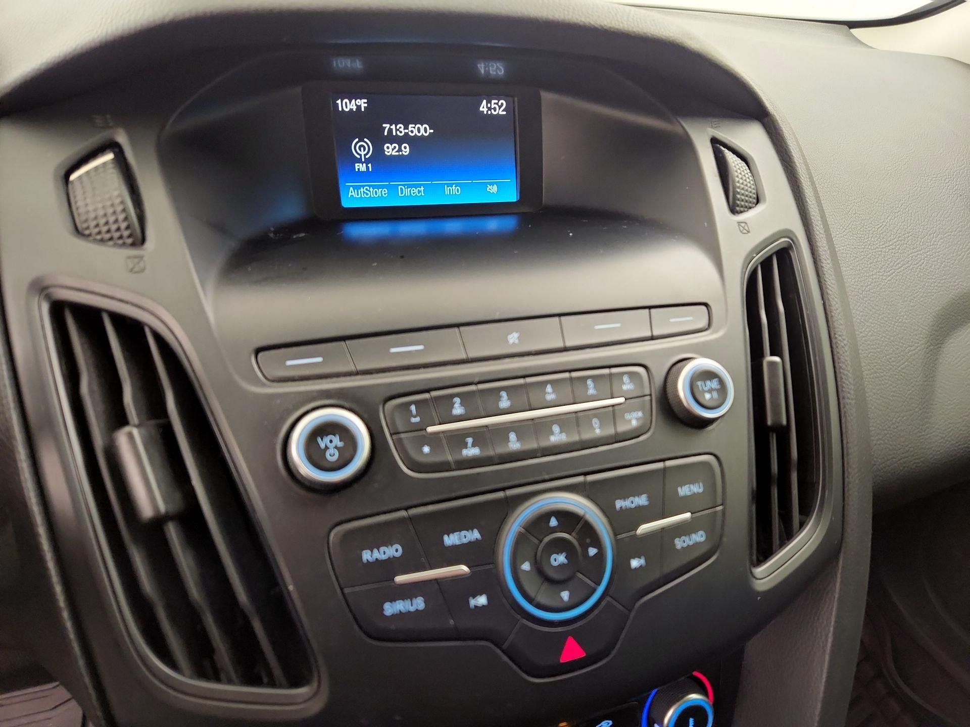 Thumbnail: 2018 Ford Focus - 15