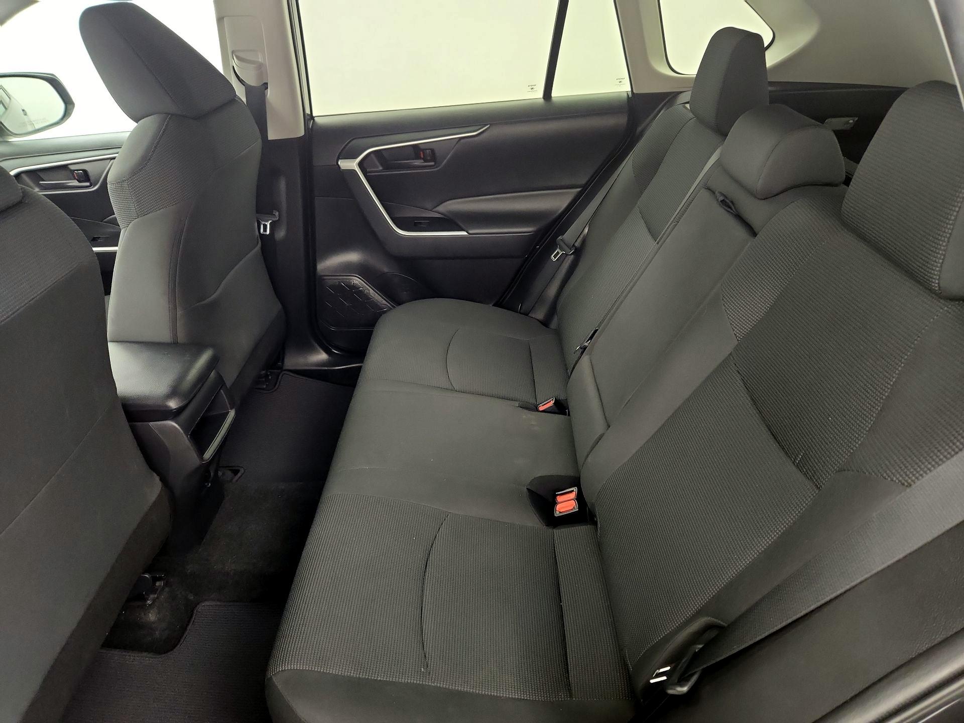 Thumbnail: 2021 Toyota RAV4 - 19