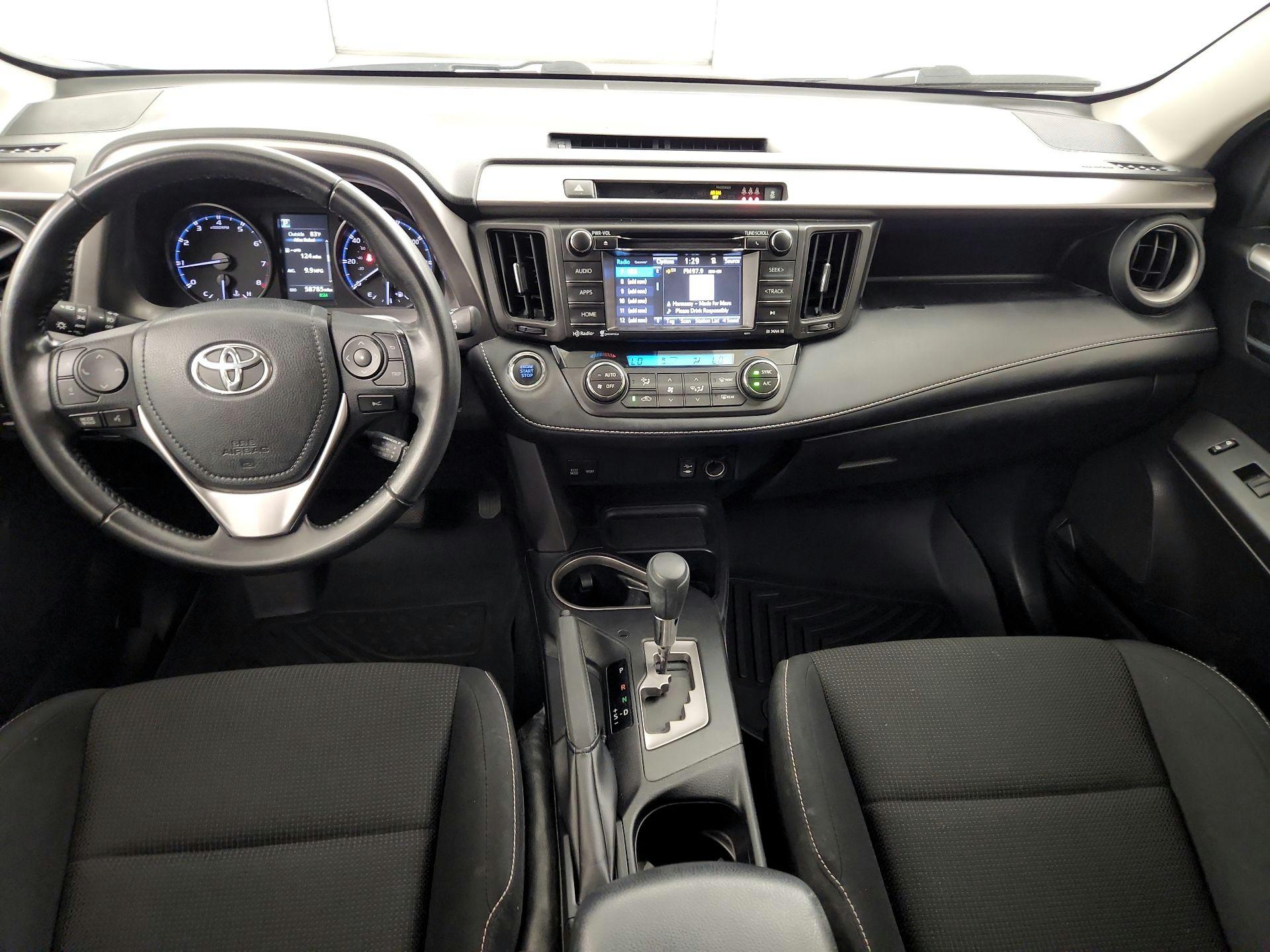 Thumbnail: 2018 Toyota RAV4 - 9