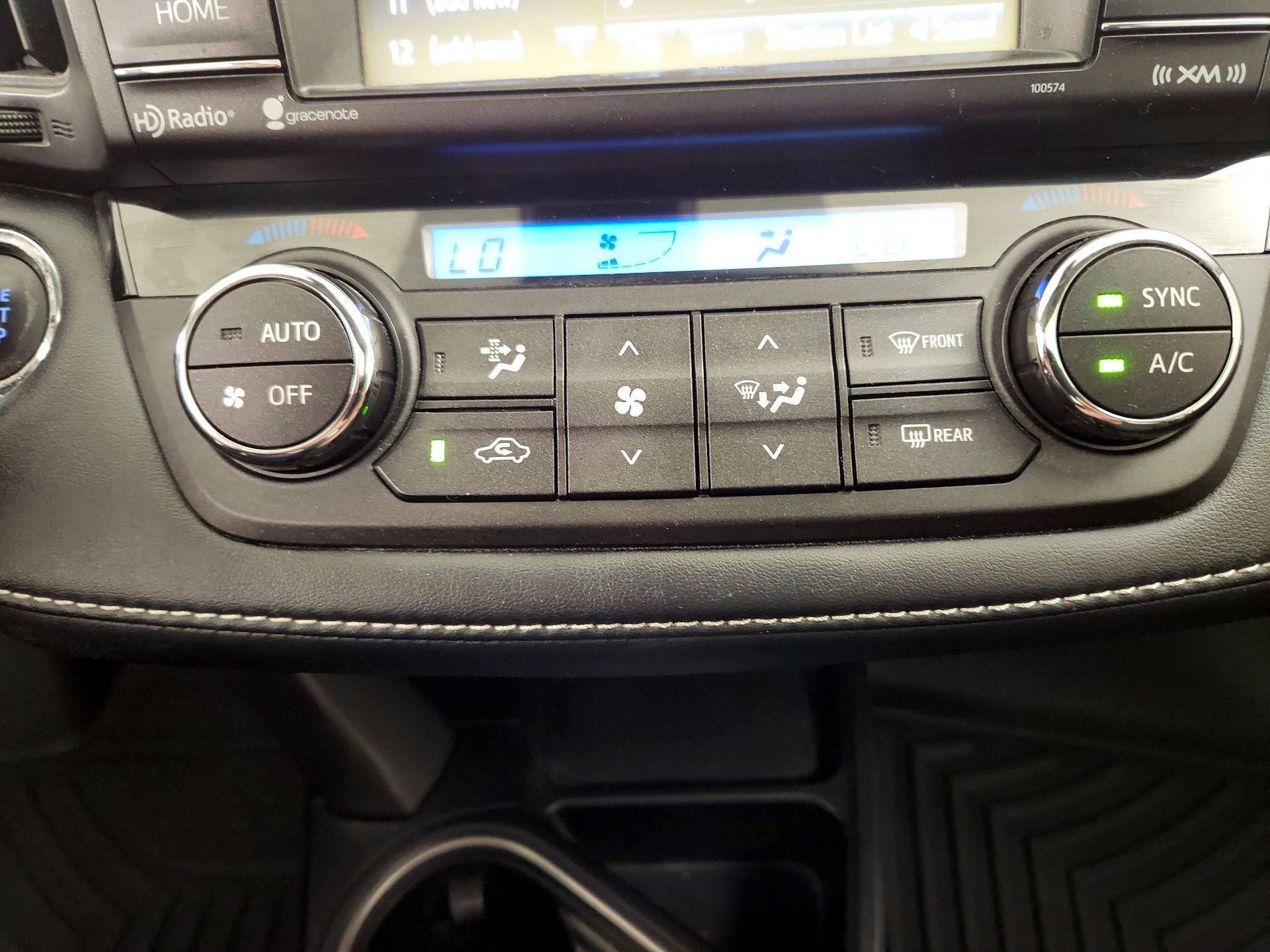 Thumbnail: 2018 Toyota RAV4 - 16
