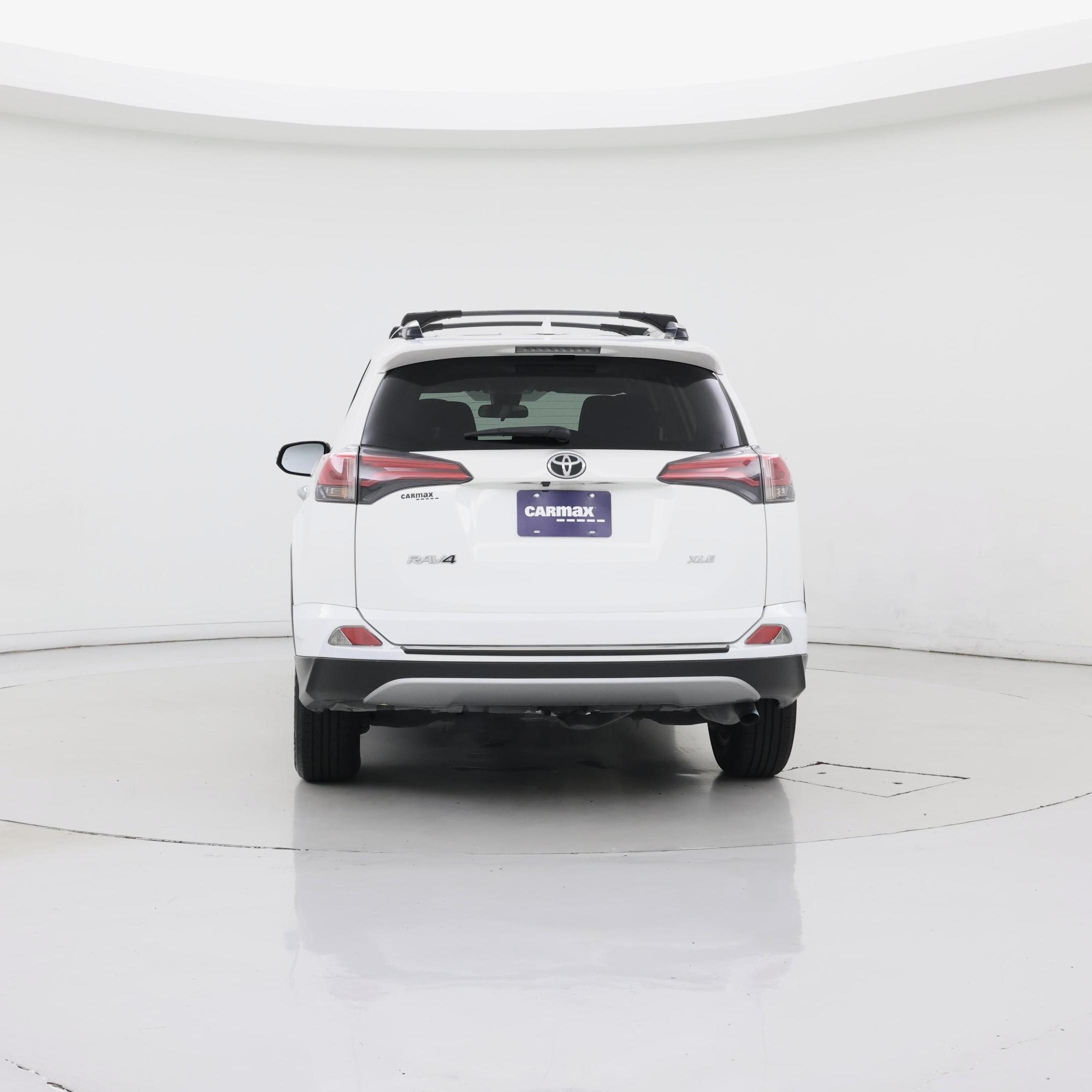 Thumbnail: 2018 Toyota RAV4 - 6