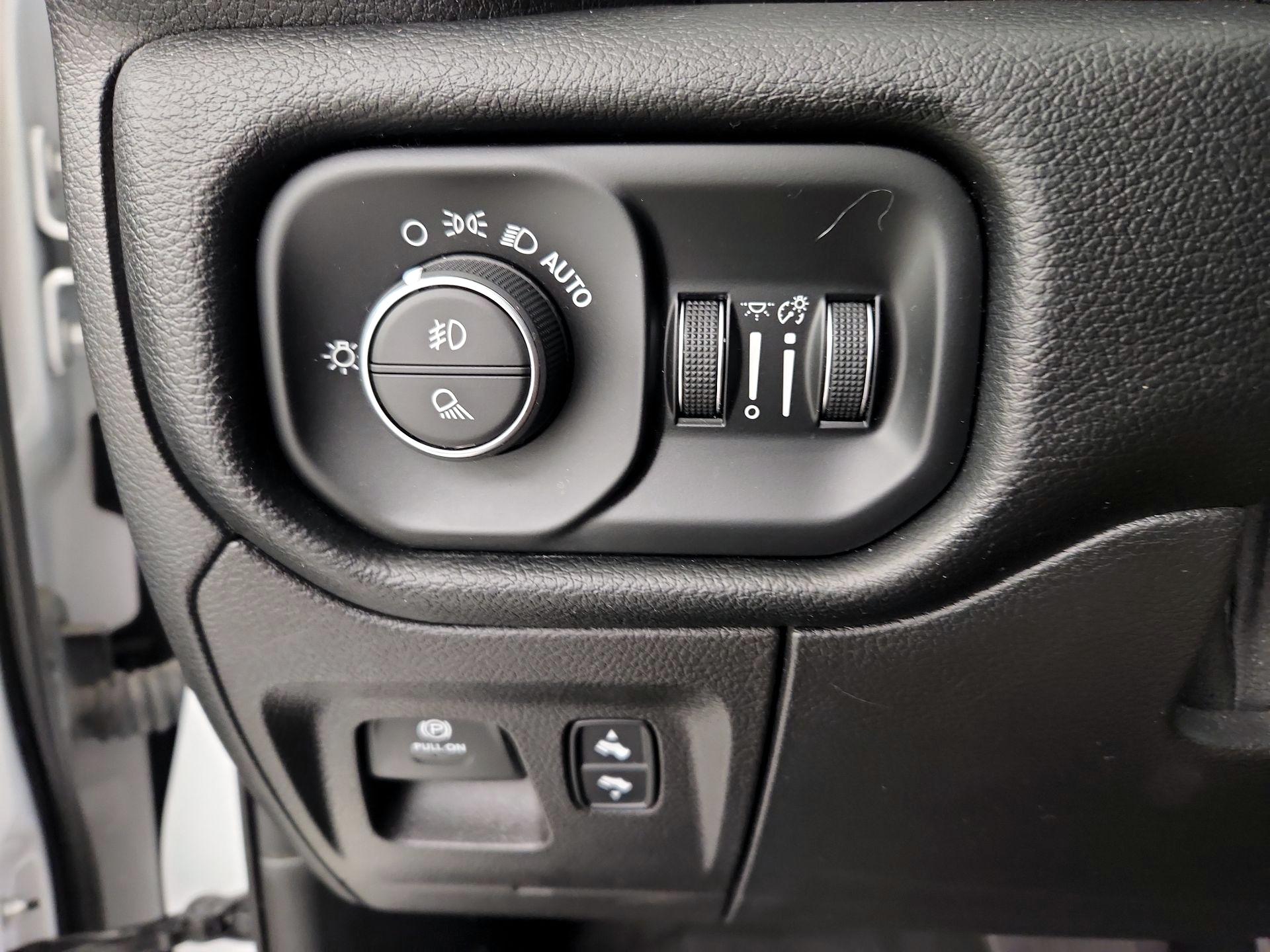 Thumbnail: 2021 RAM 1500 - 13