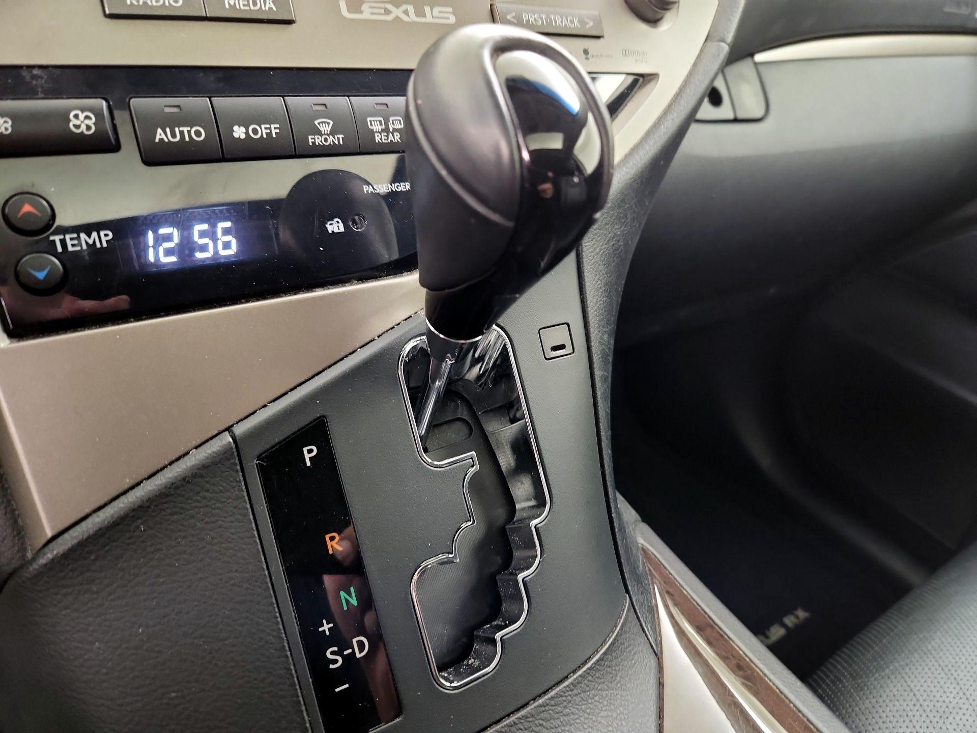 Thumbnail: 2015 Lexus RX - 18