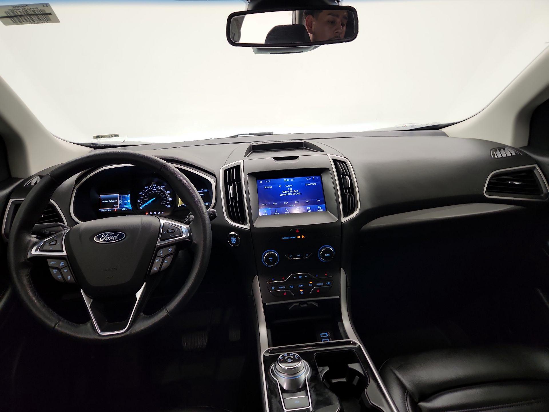 Thumbnail: 2020 Ford Edge - 9