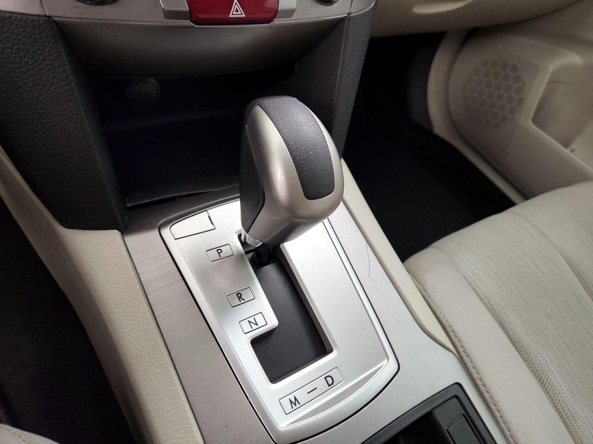 Thumbnail: 2014 Subaru Outback - 16