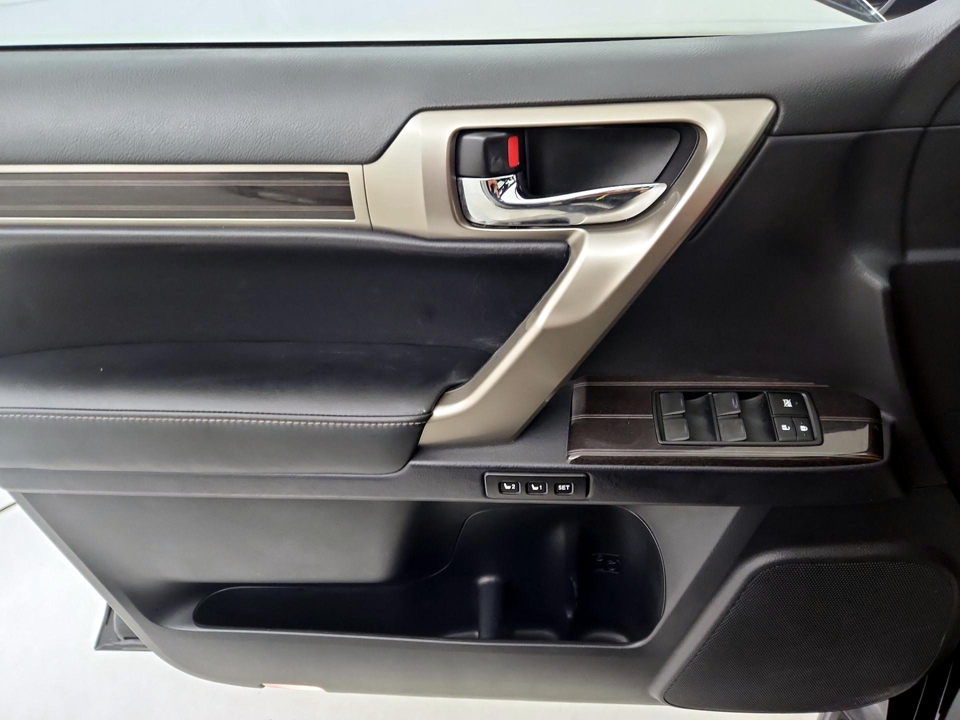 Thumbnail: 2021 Lexus GX - 12