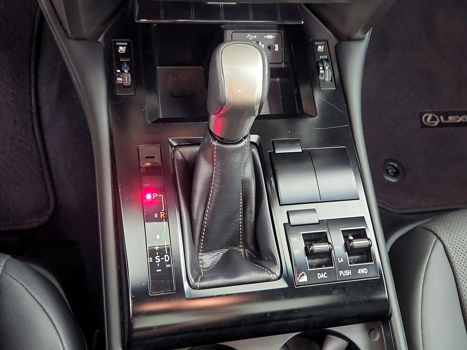 Thumbnail: 2021 Lexus GX - 18