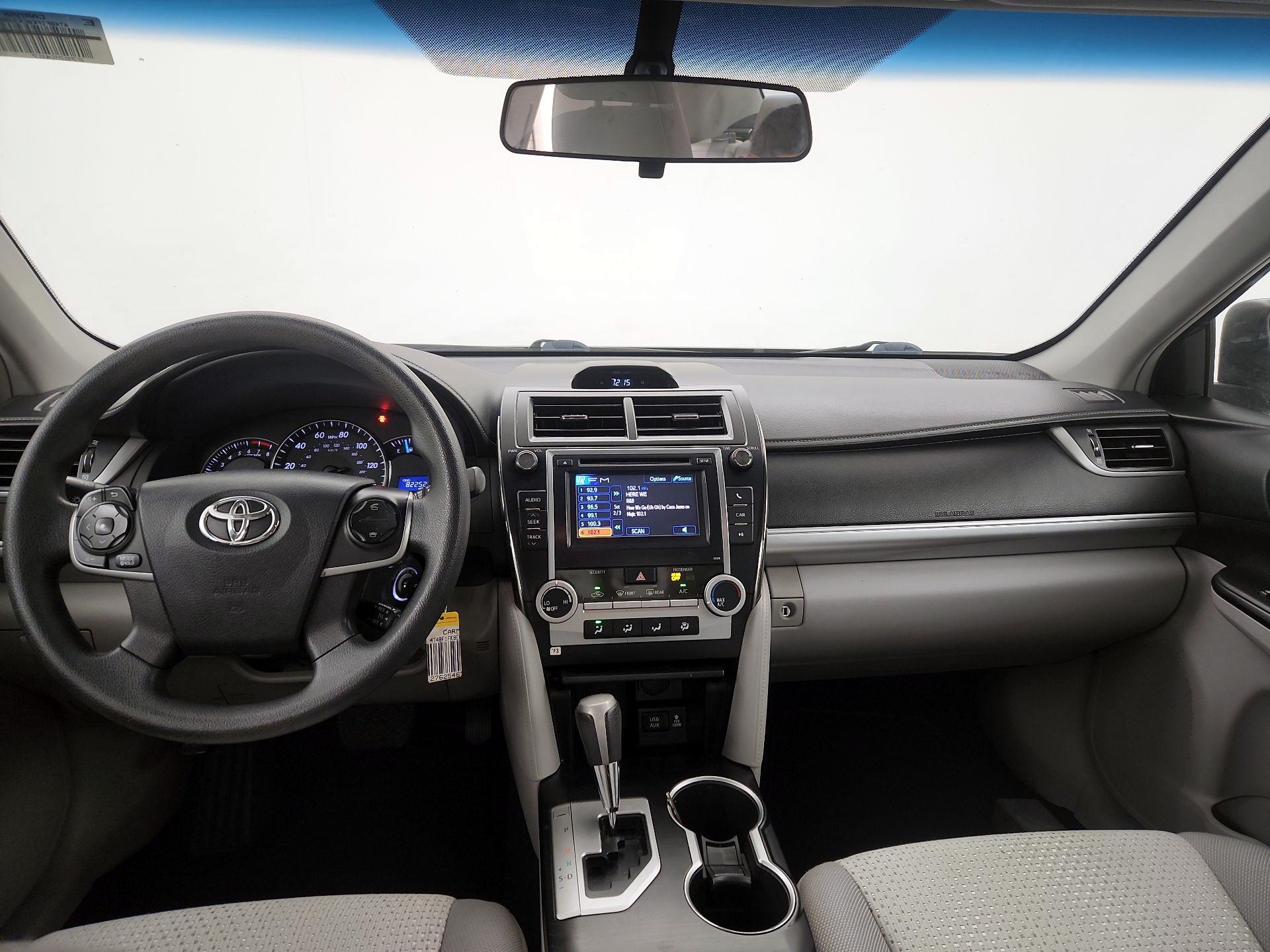 Thumbnail: 2014 Toyota Camry - 9