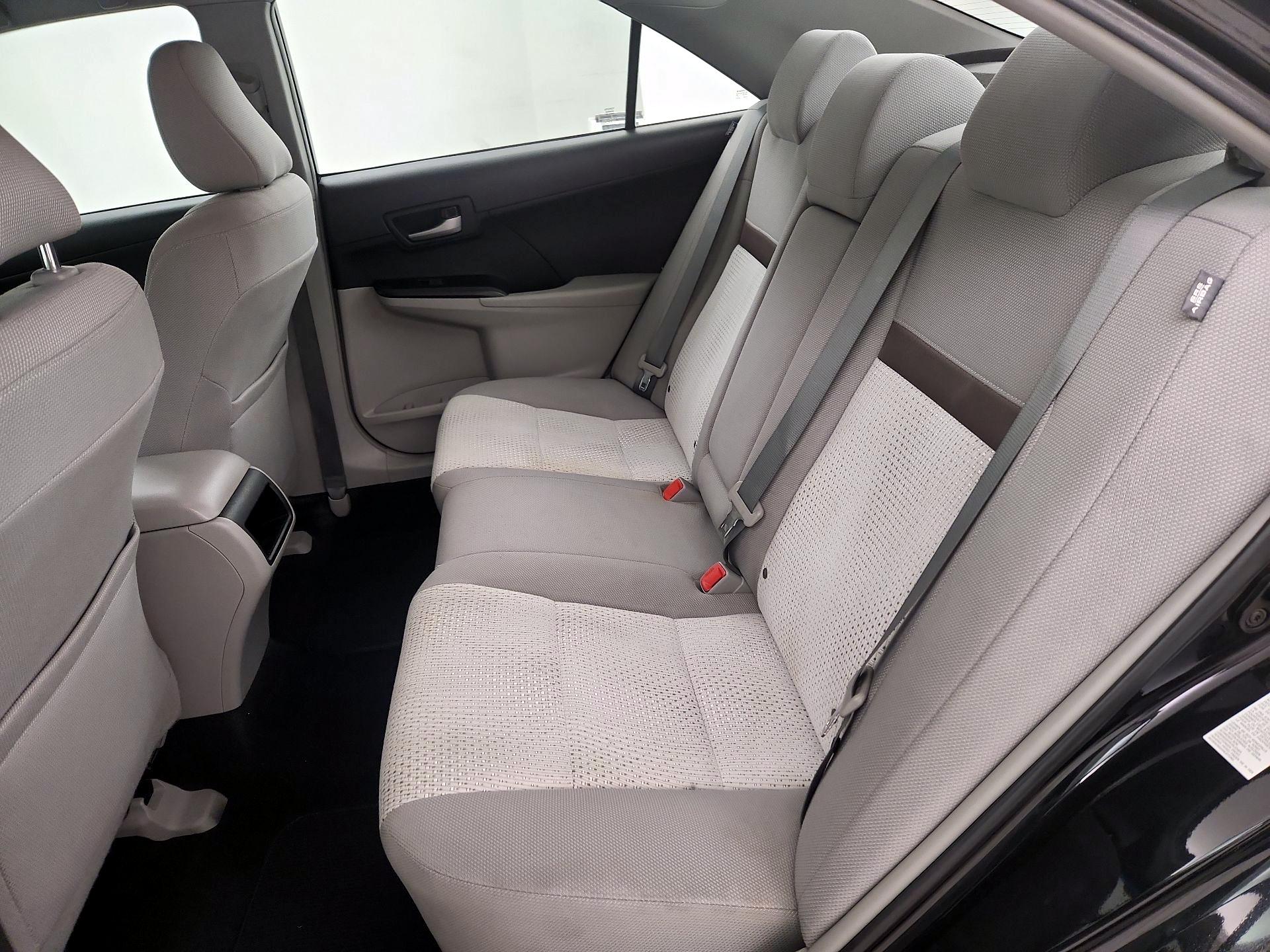 Thumbnail: 2014 Toyota Camry - 18