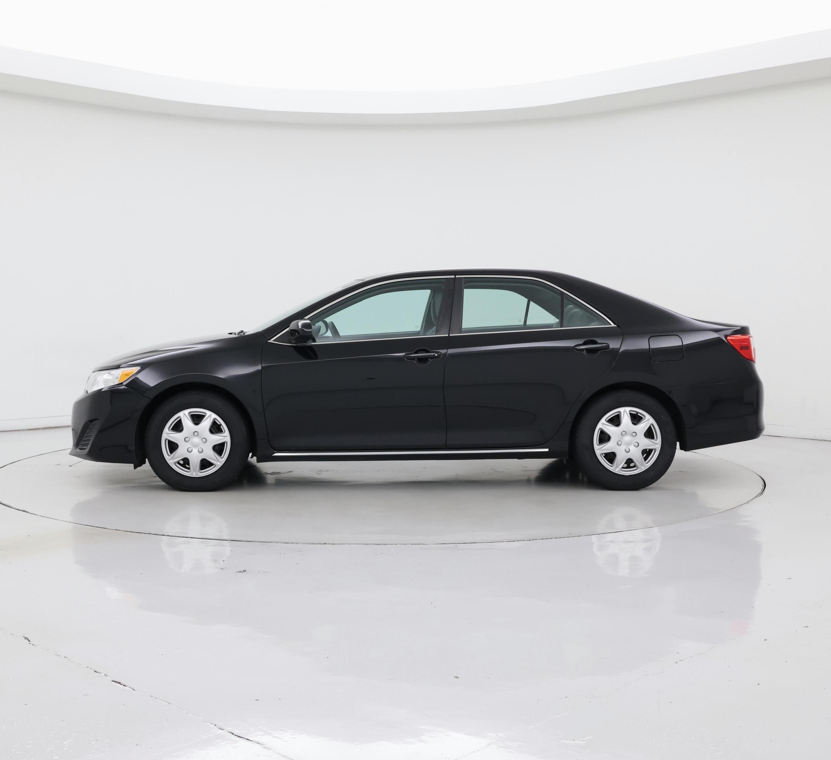 Thumbnail: 2014 Toyota Camry - 3