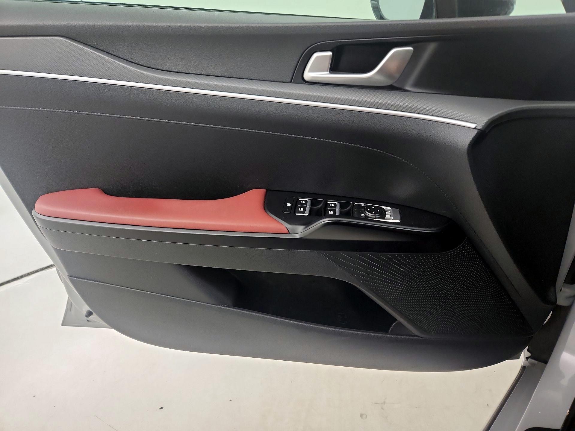 Thumbnail: 2022 Kia K5 - 12