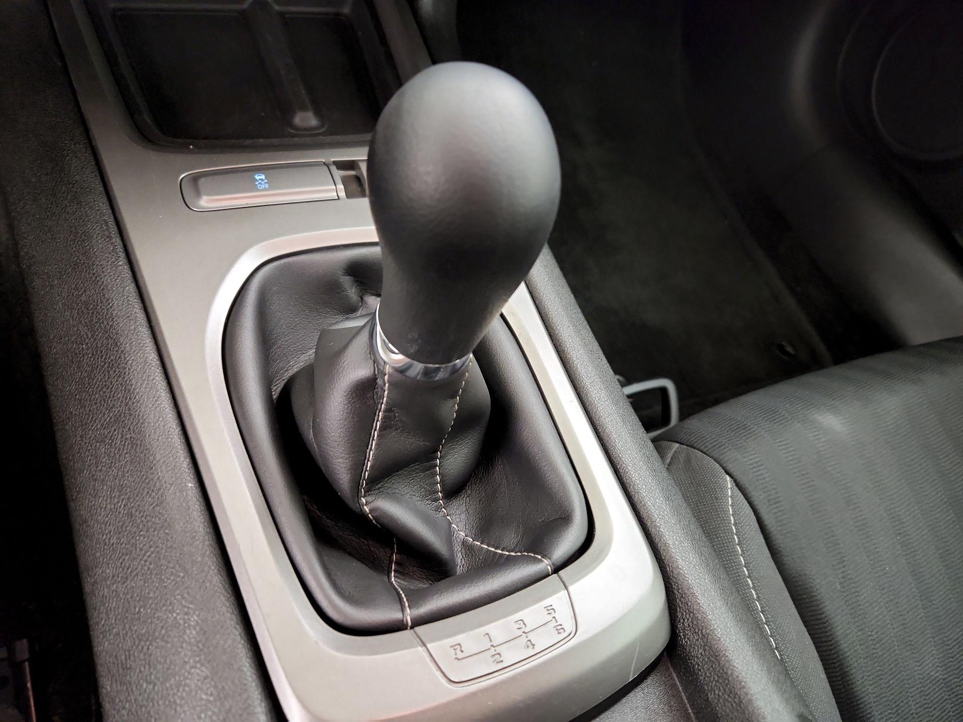 Thumbnail: 2014 Chevrolet Camaro - 16