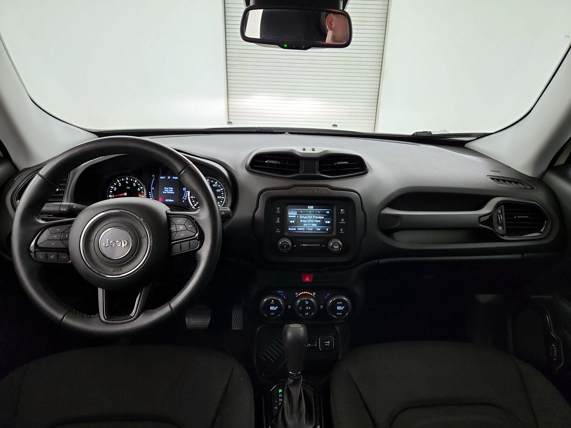 Thumbnail: 2017 Jeep Renegade - 9