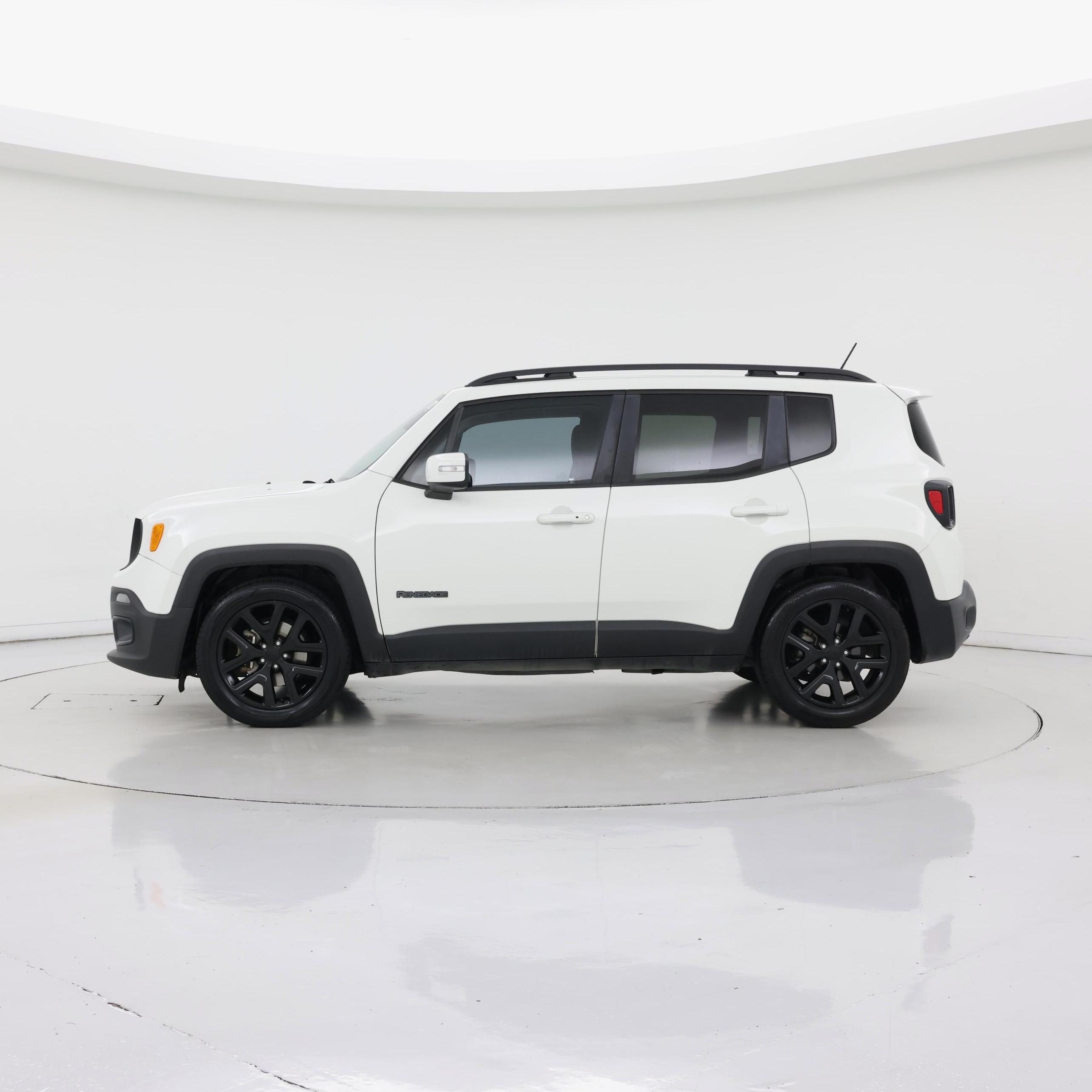 Thumbnail: 2017 Jeep Renegade - 3