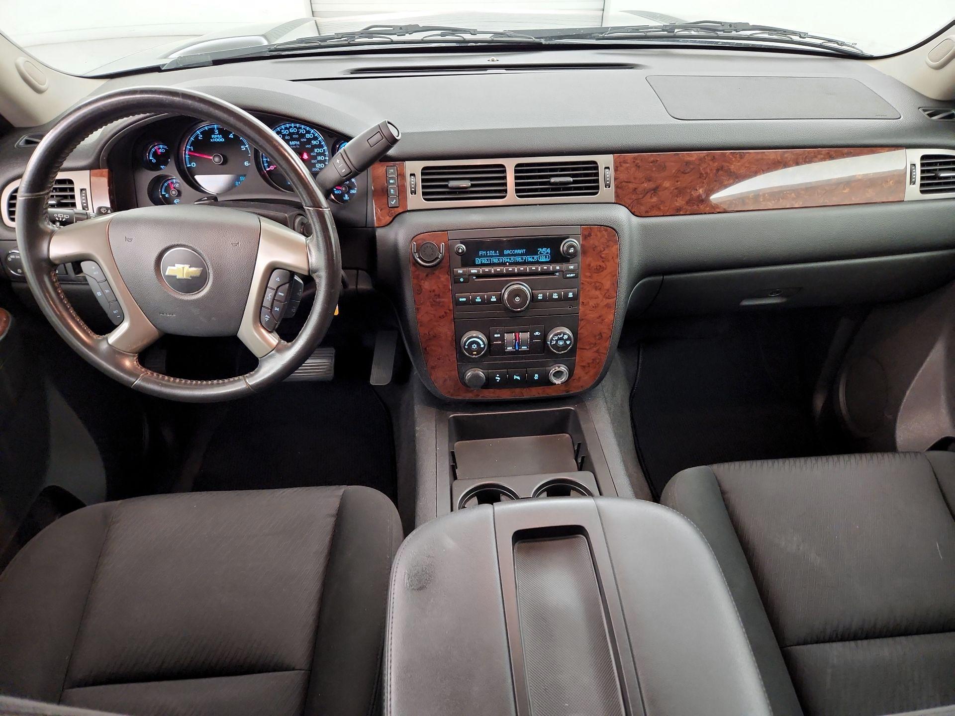 Thumbnail: 2014 Chevrolet Tahoe - 9