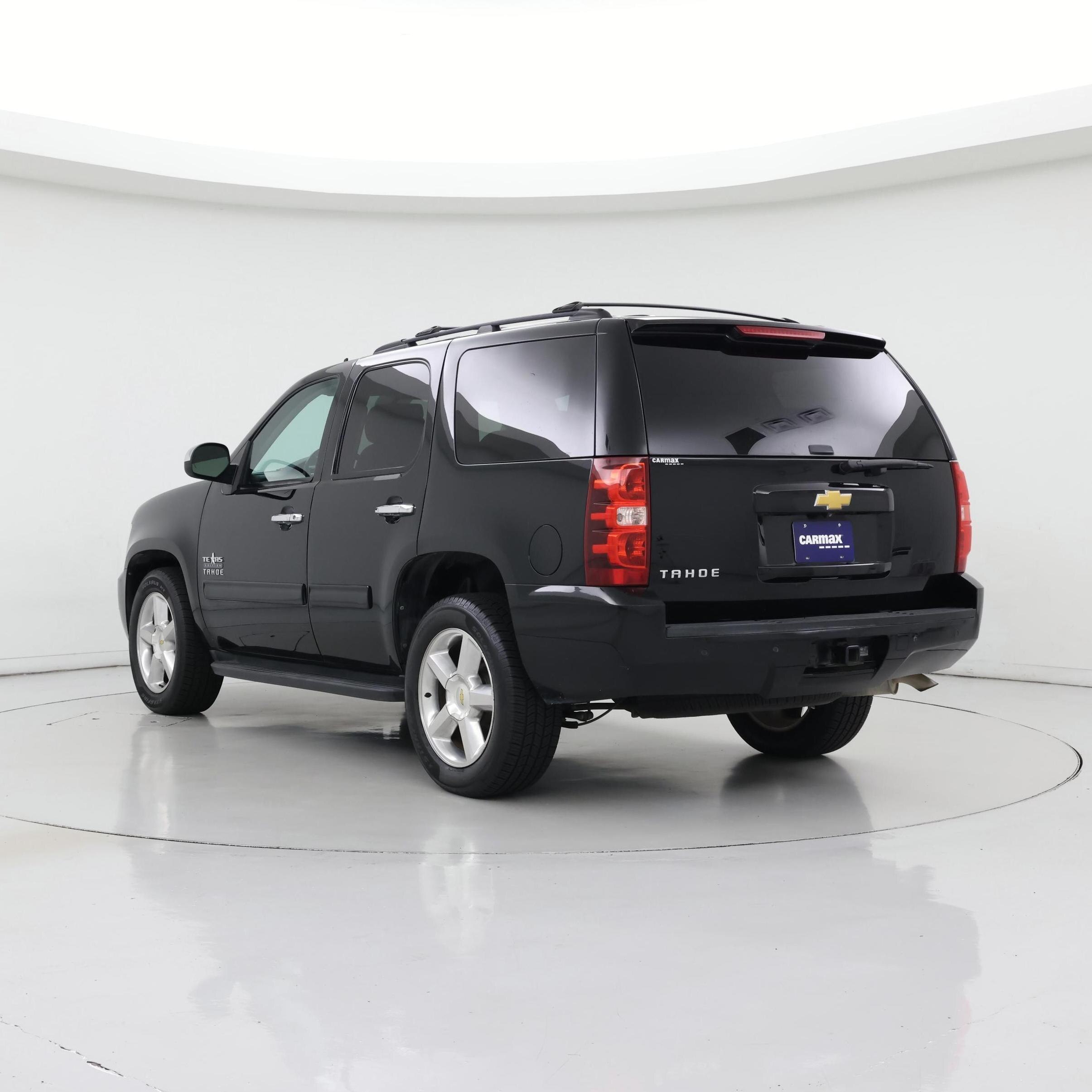 Thumbnail: 2014 Chevrolet Tahoe - 2
