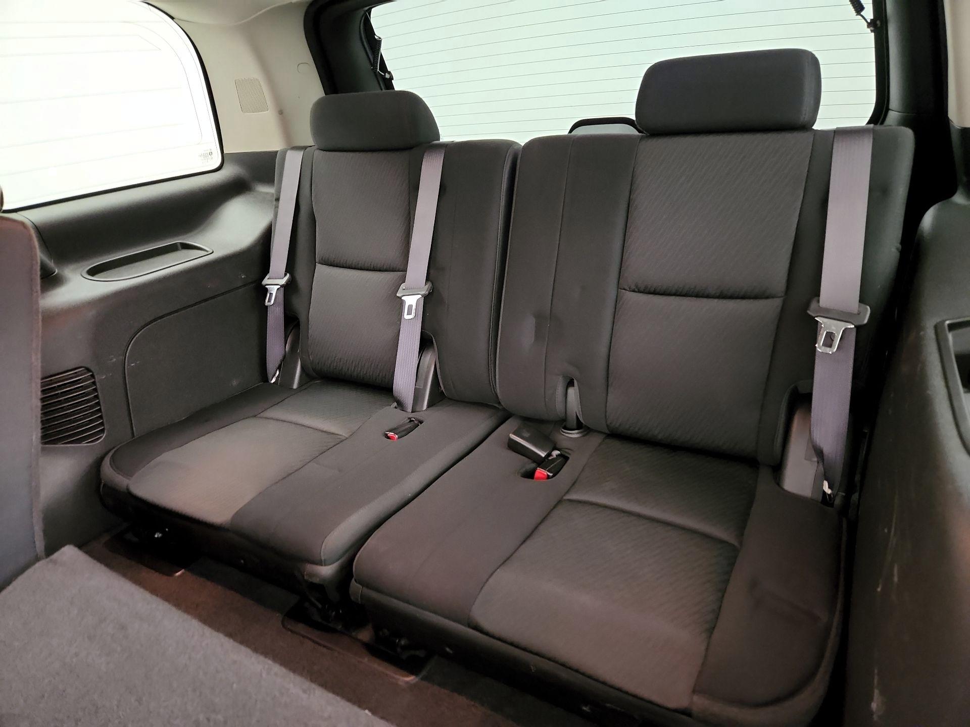 Thumbnail: 2014 Chevrolet Tahoe - 19