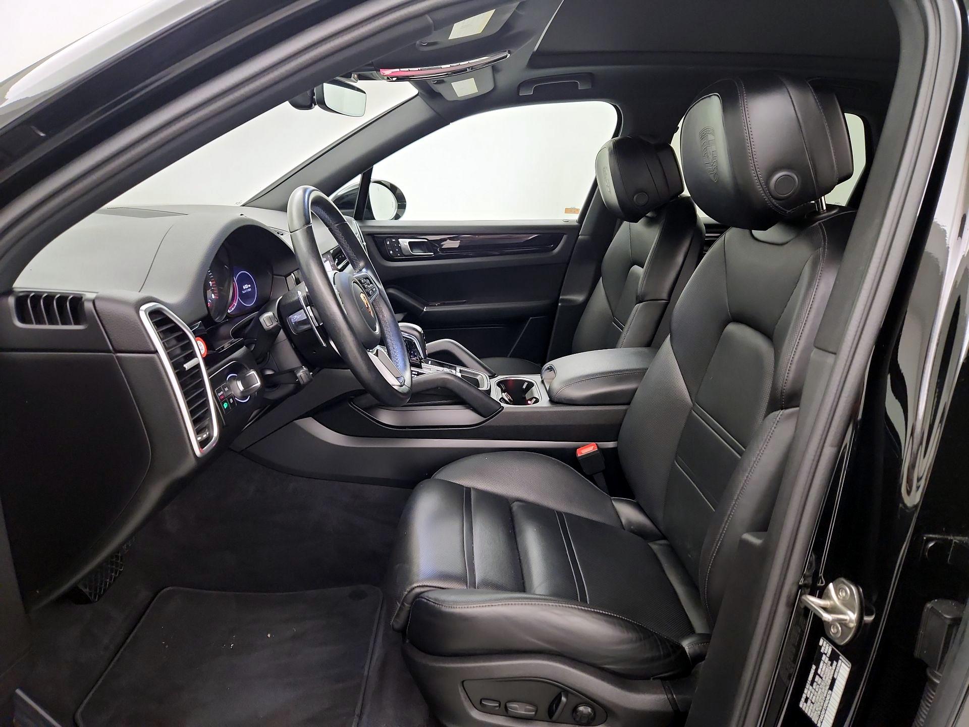 Thumbnail: 2023 Porsche Cayenne - 11