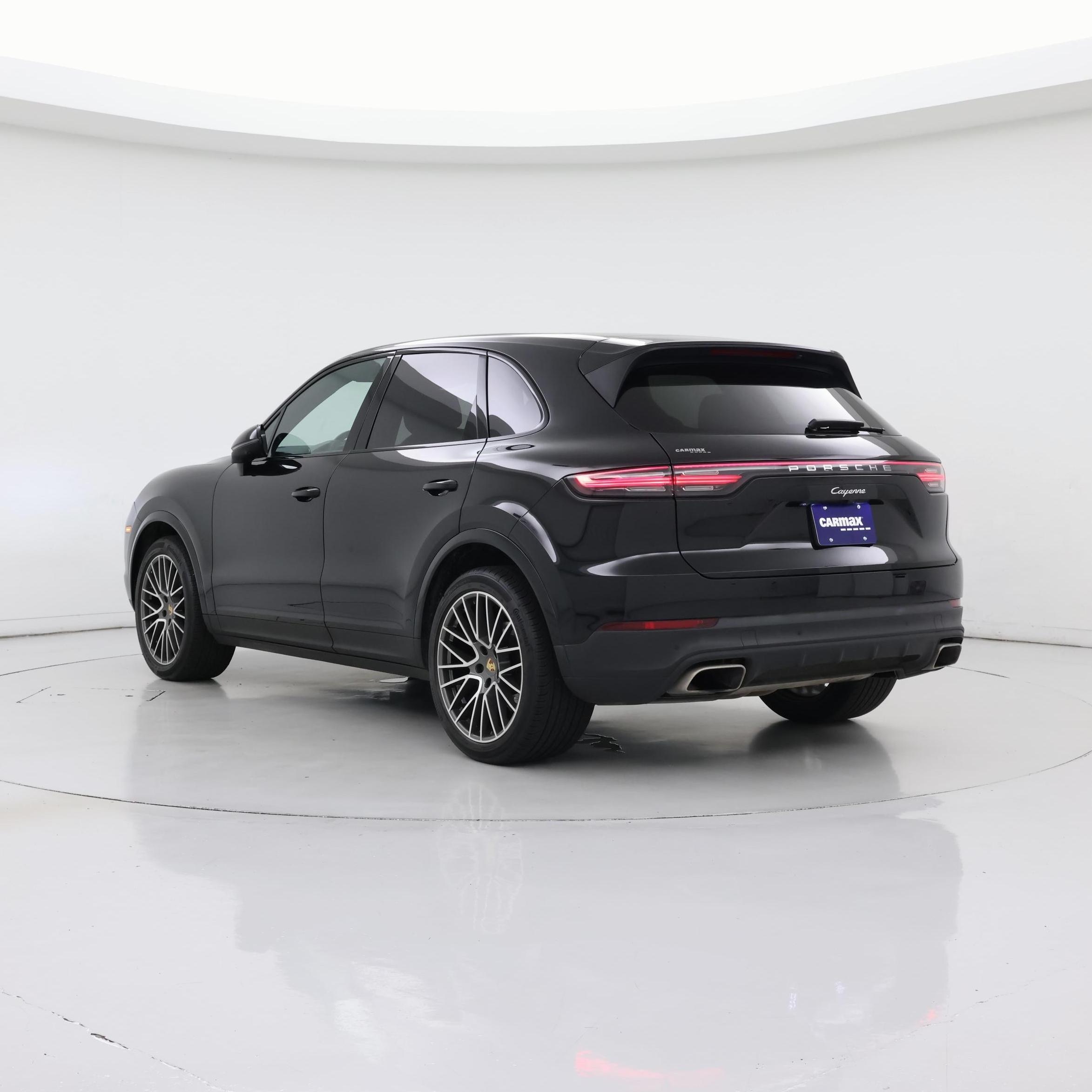 Thumbnail: 2023 Porsche Cayenne - 2