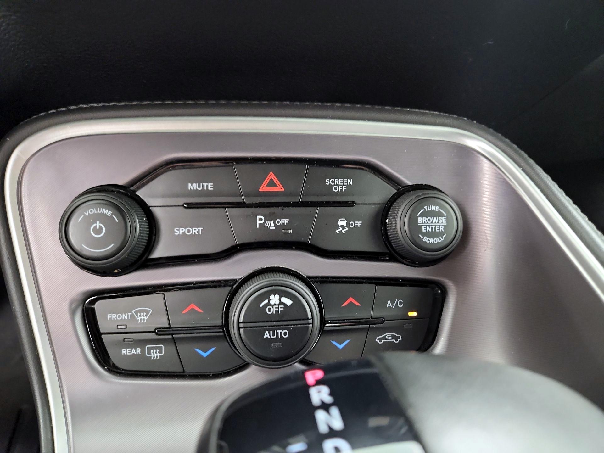 Thumbnail: 2019 Dodge Challenger - 16
