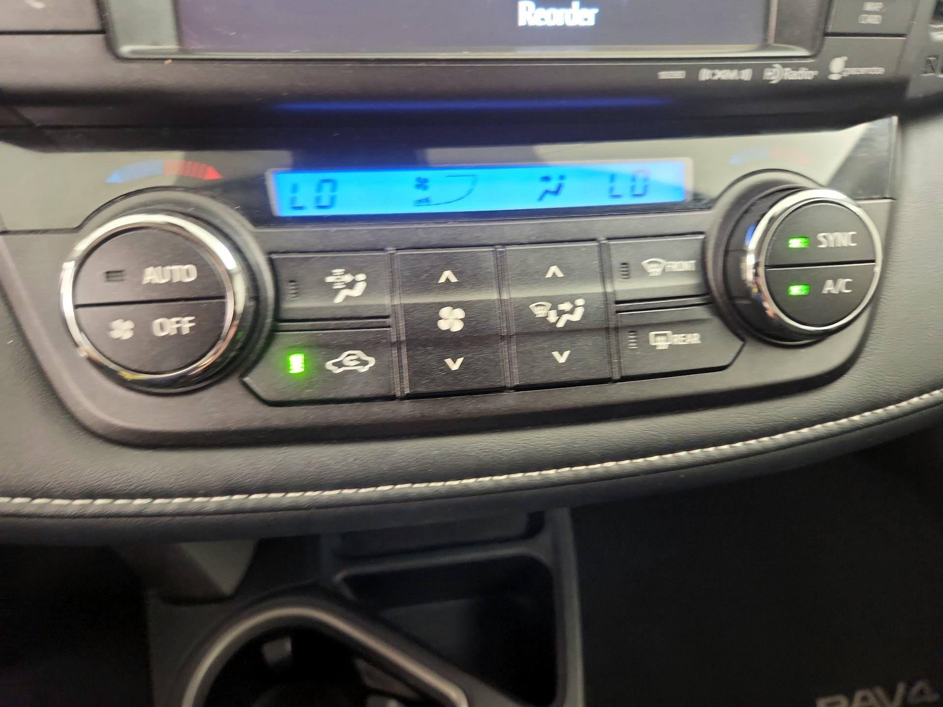 Thumbnail: 2018 Toyota RAV4 - 16