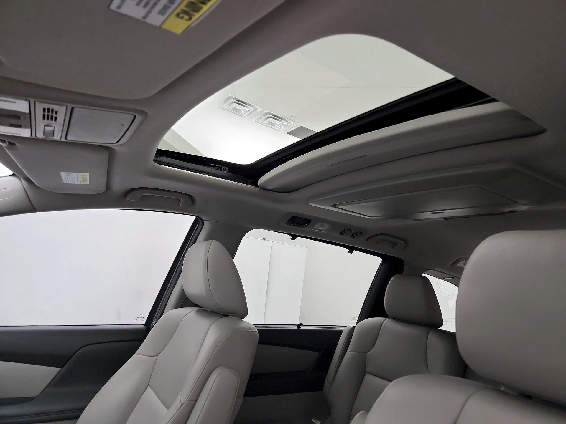 Thumbnail: 2014 Honda Odyssey - 19